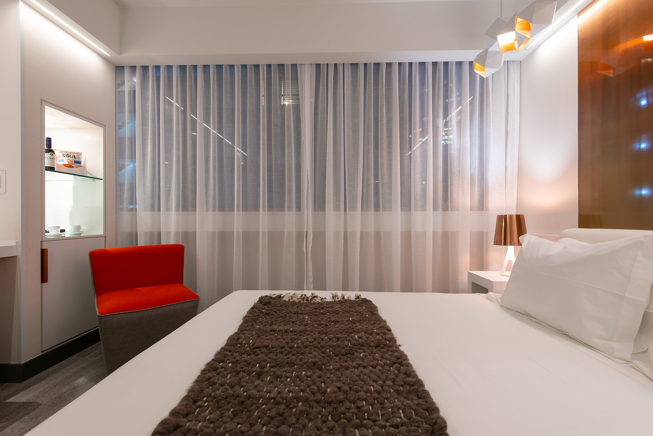 Single Superior King Bed