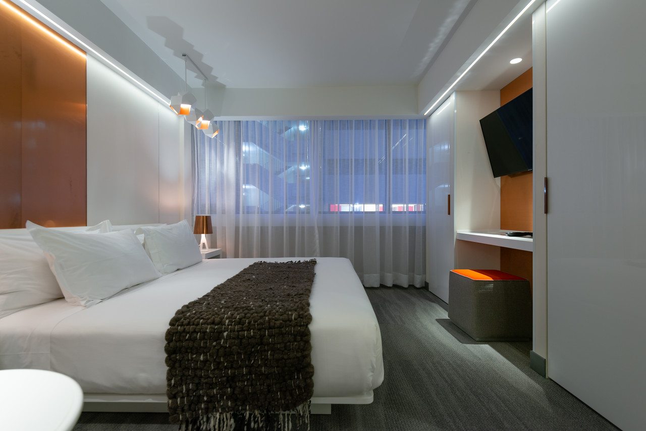 Single Superior King Bed