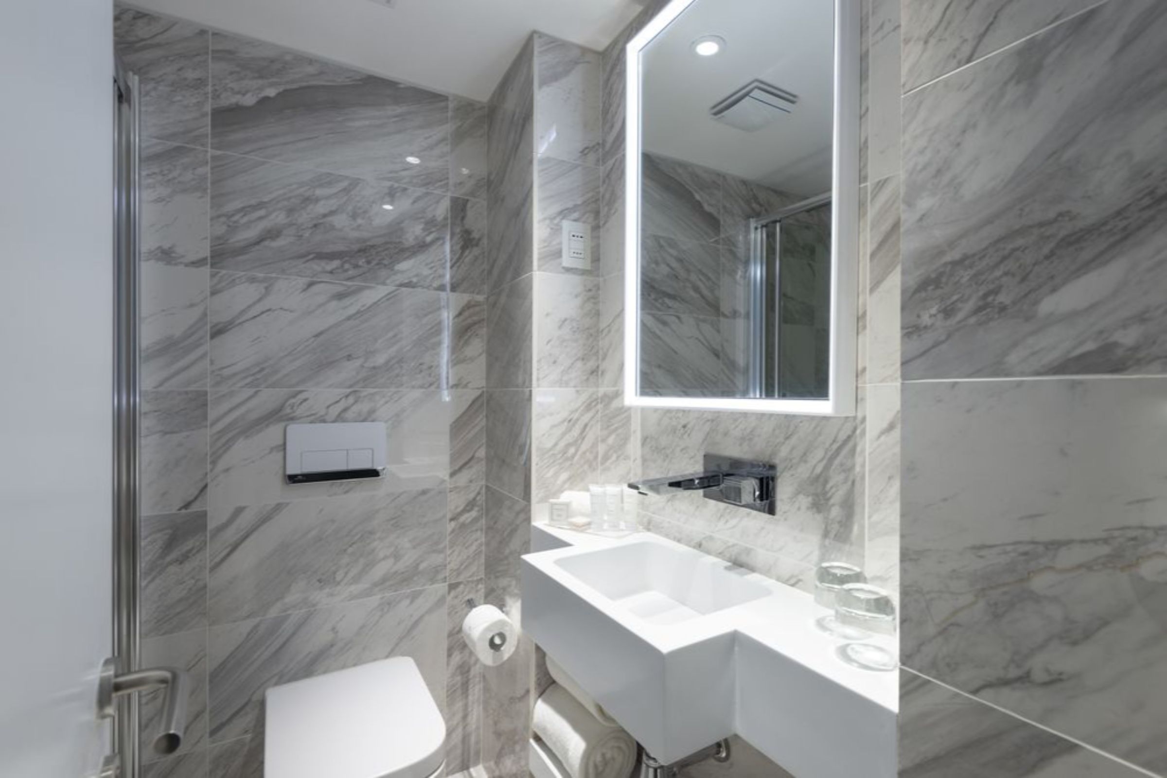 Double Superior King Bed