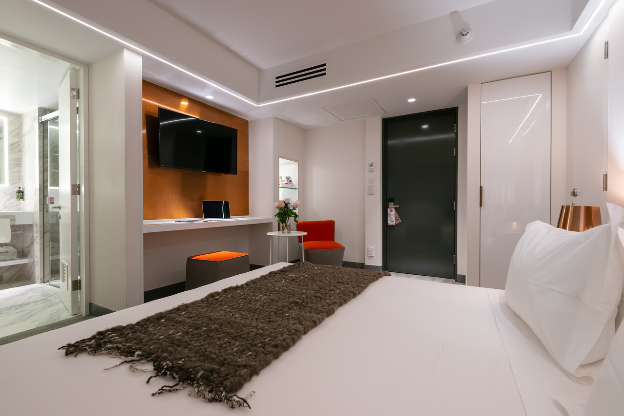 Double Superior King Bed