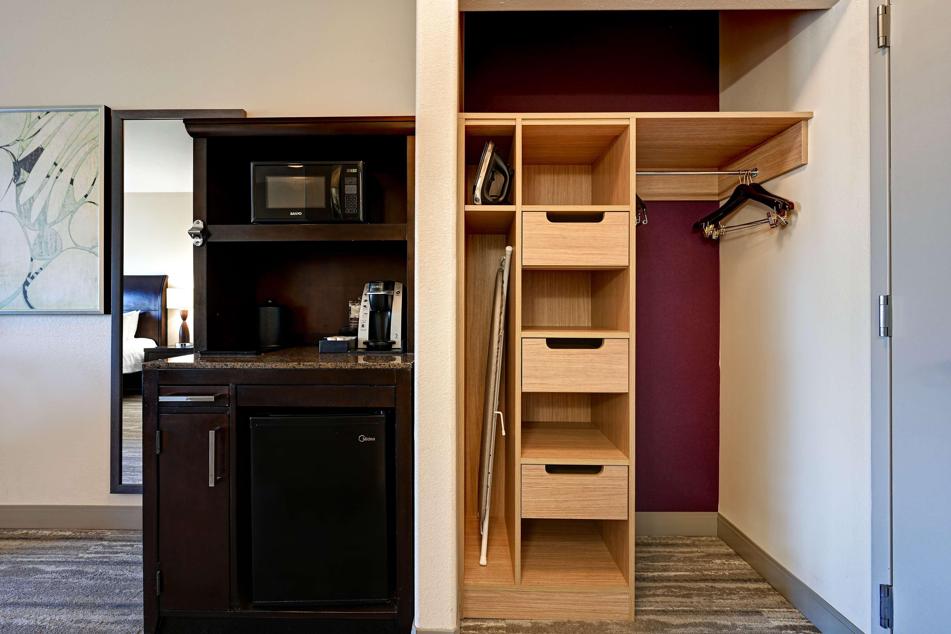 Double Two Queen Beds