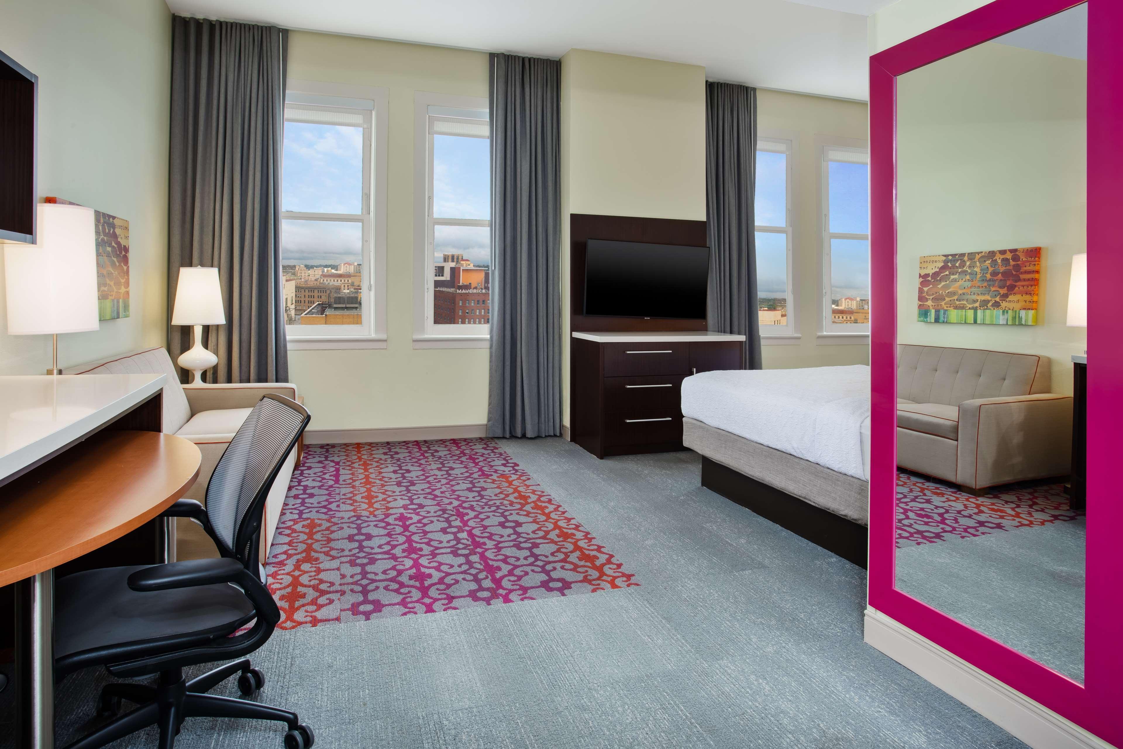 Studio King Size Bed