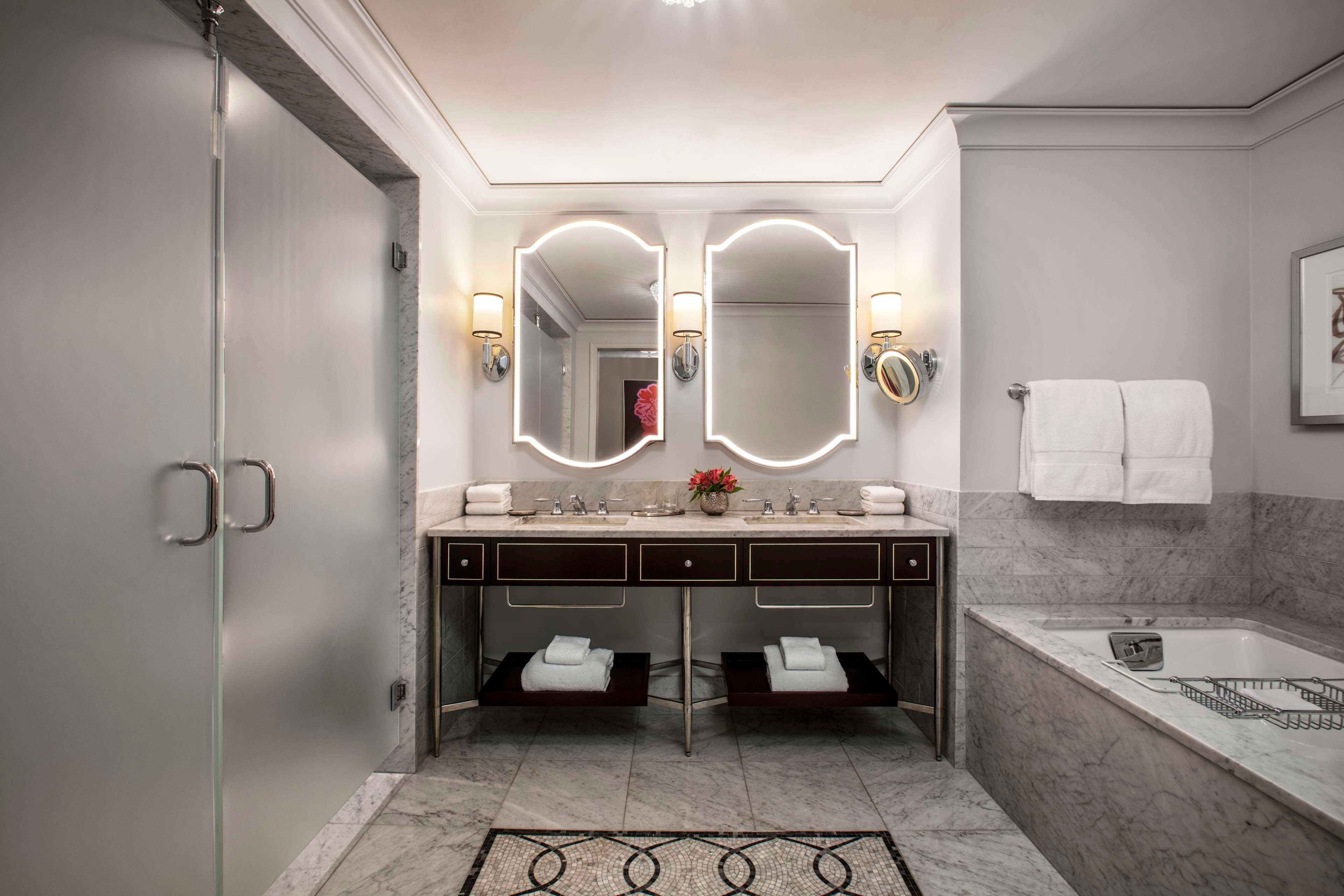 Double Deluxe Two Queen Beds