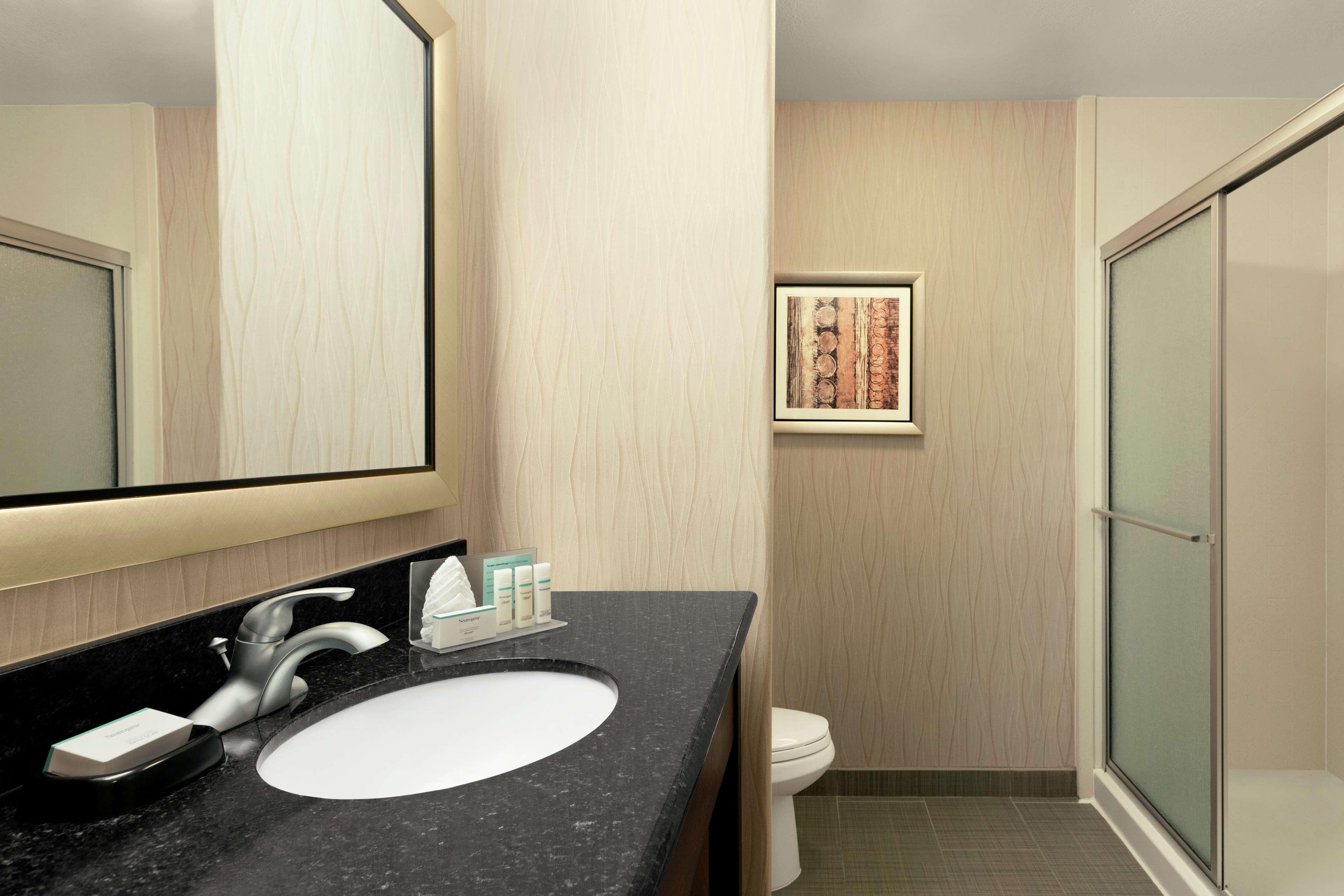 Double Queen Bed Non Smoking