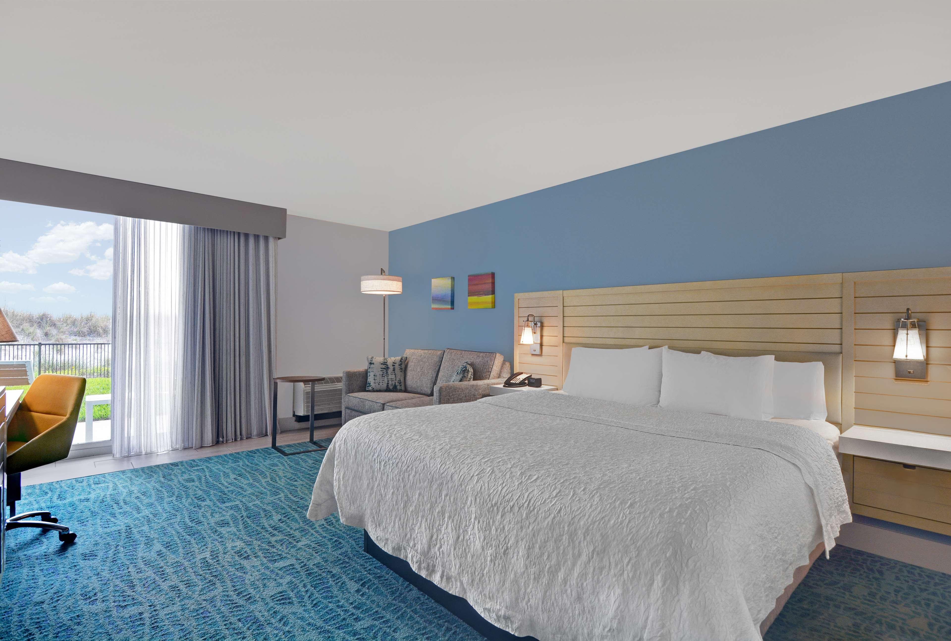 Double Partial Ocean View King Bed