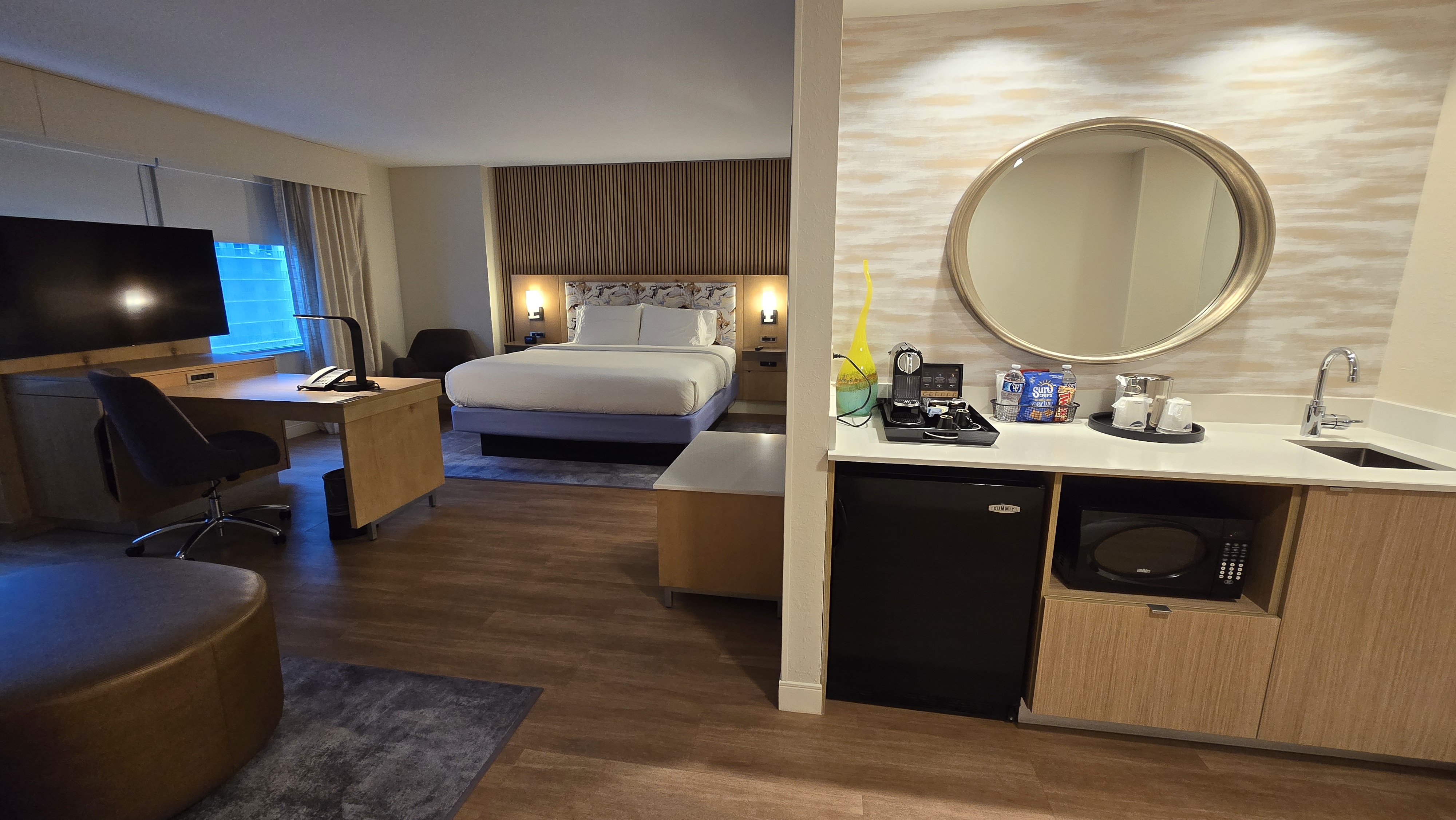 Studio King Bed Non Smoking