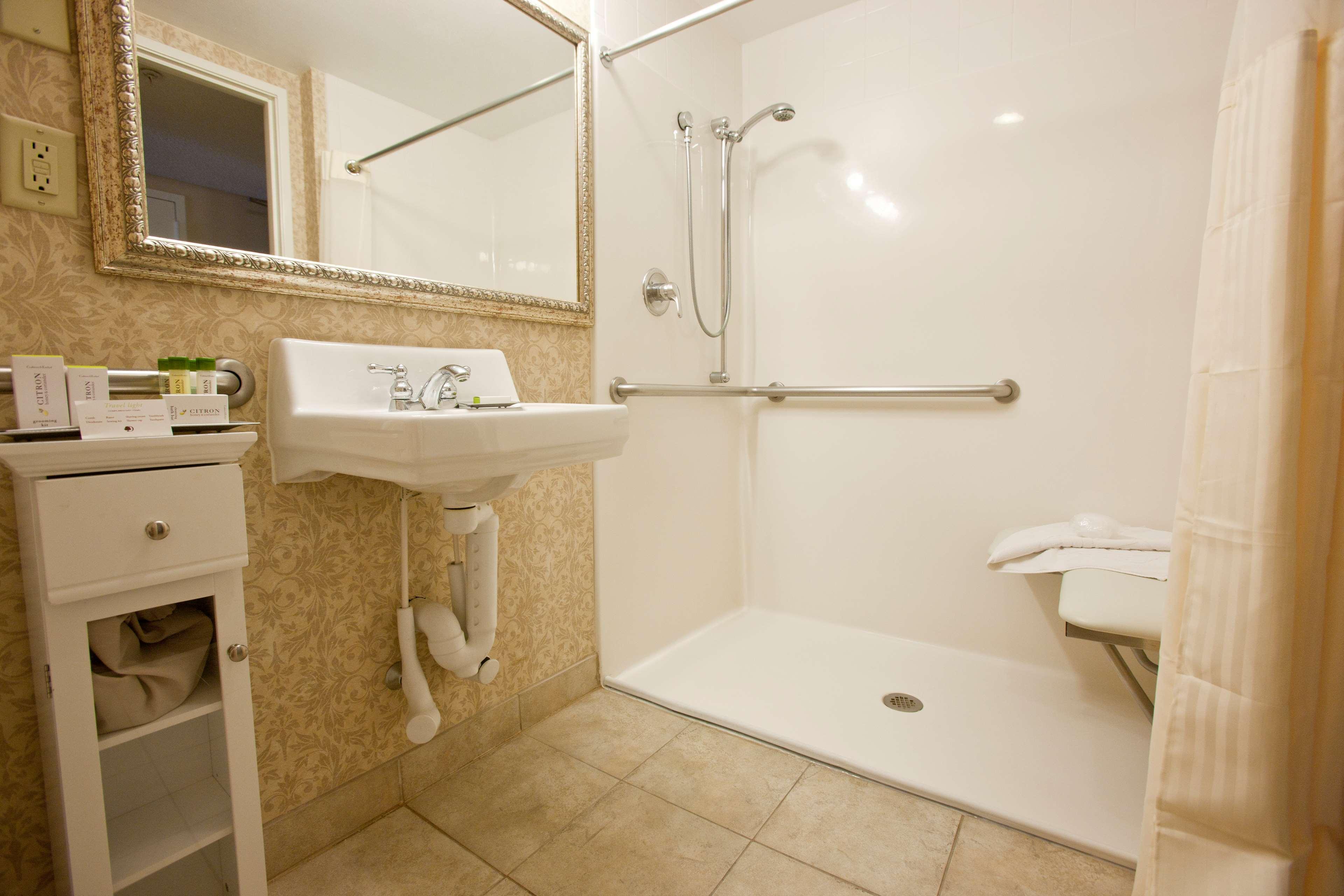 Double Two Queen Beds