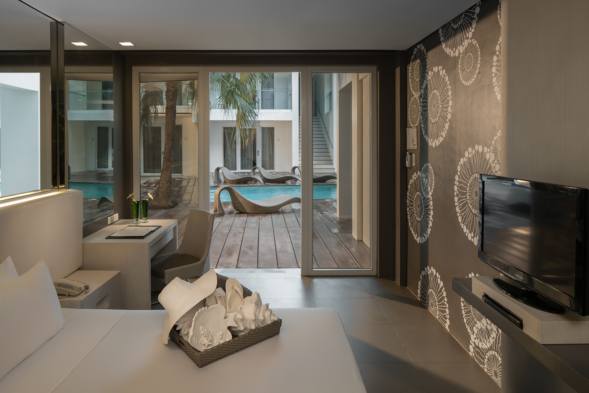 Double or Twin Deluxe