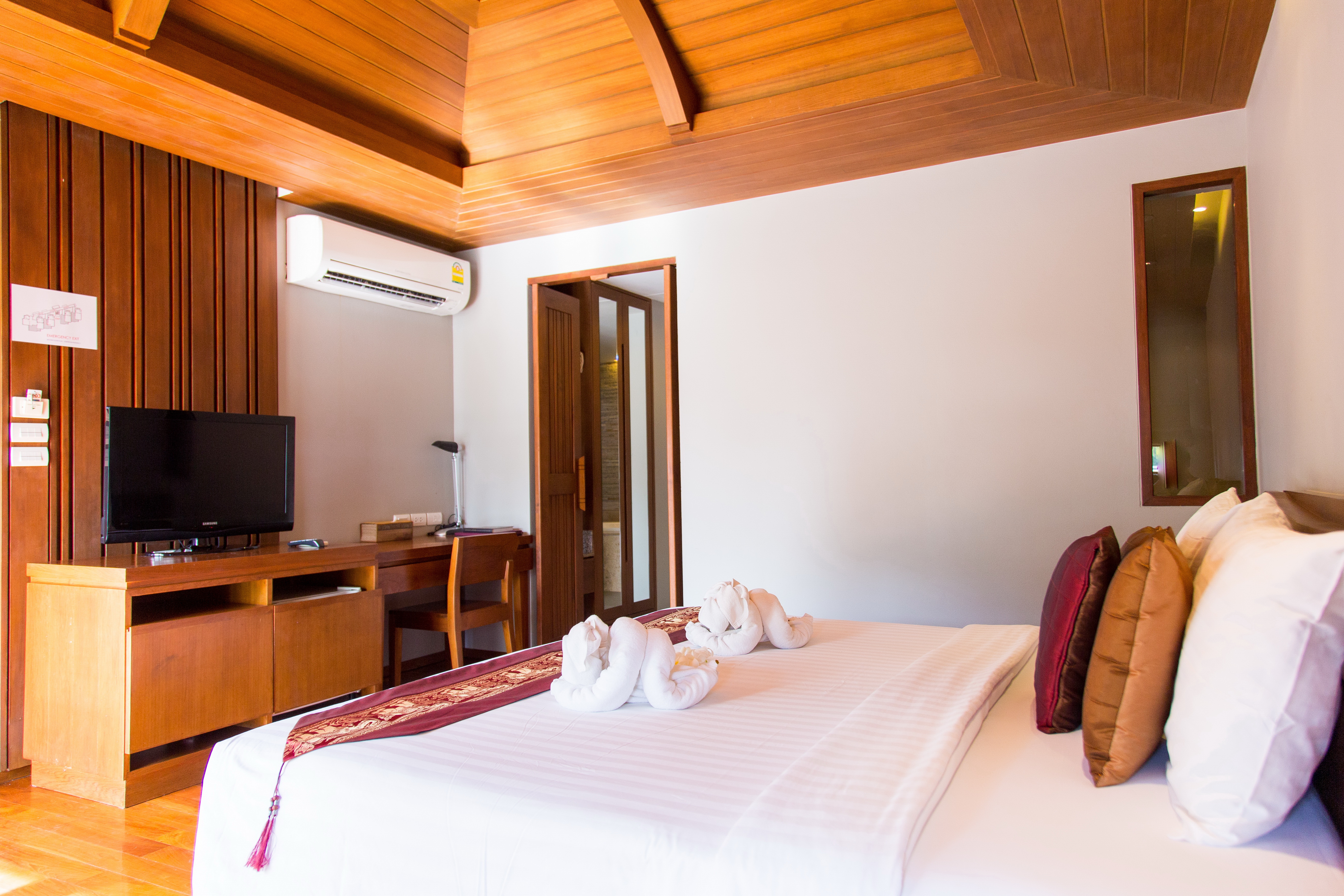 Double or Twin Deluxe