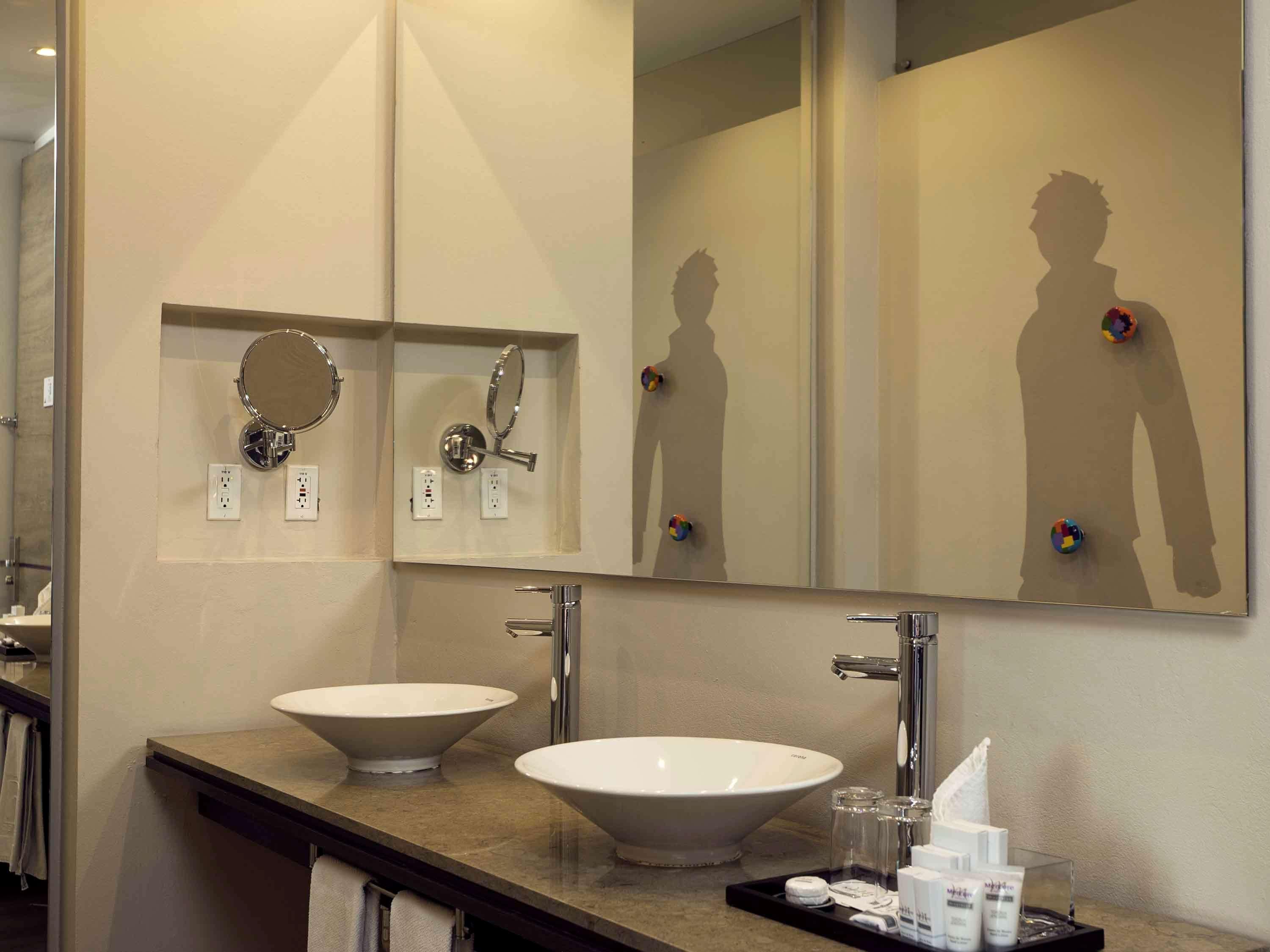 Double Queen Size Bed