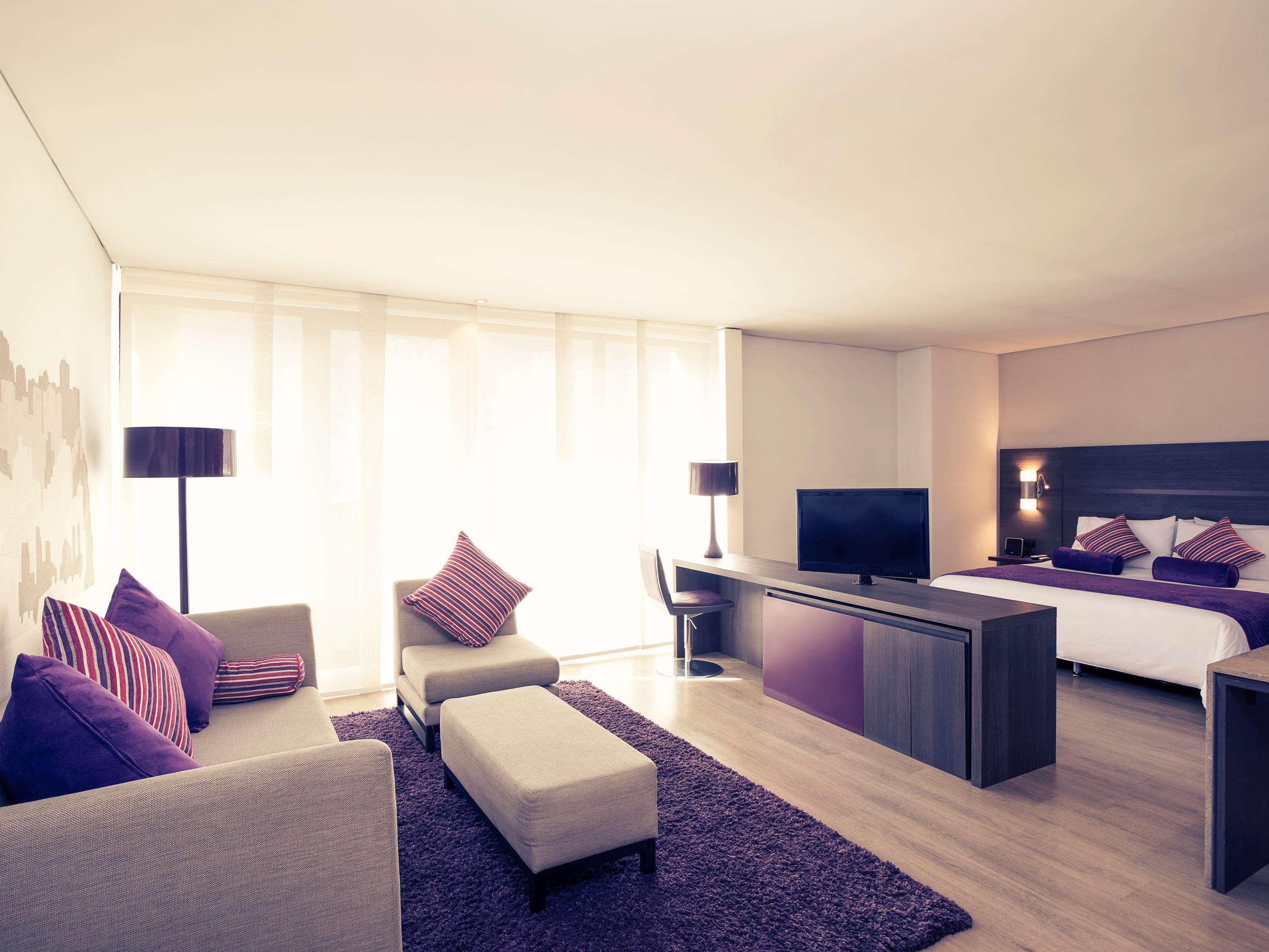 Double Queen Size Bed