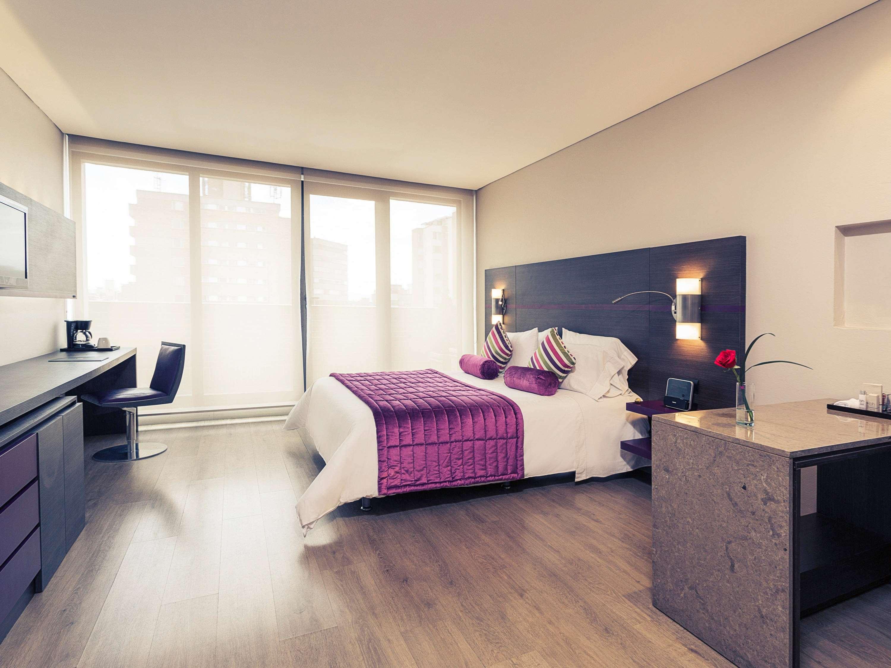 Double Queen Size Bed