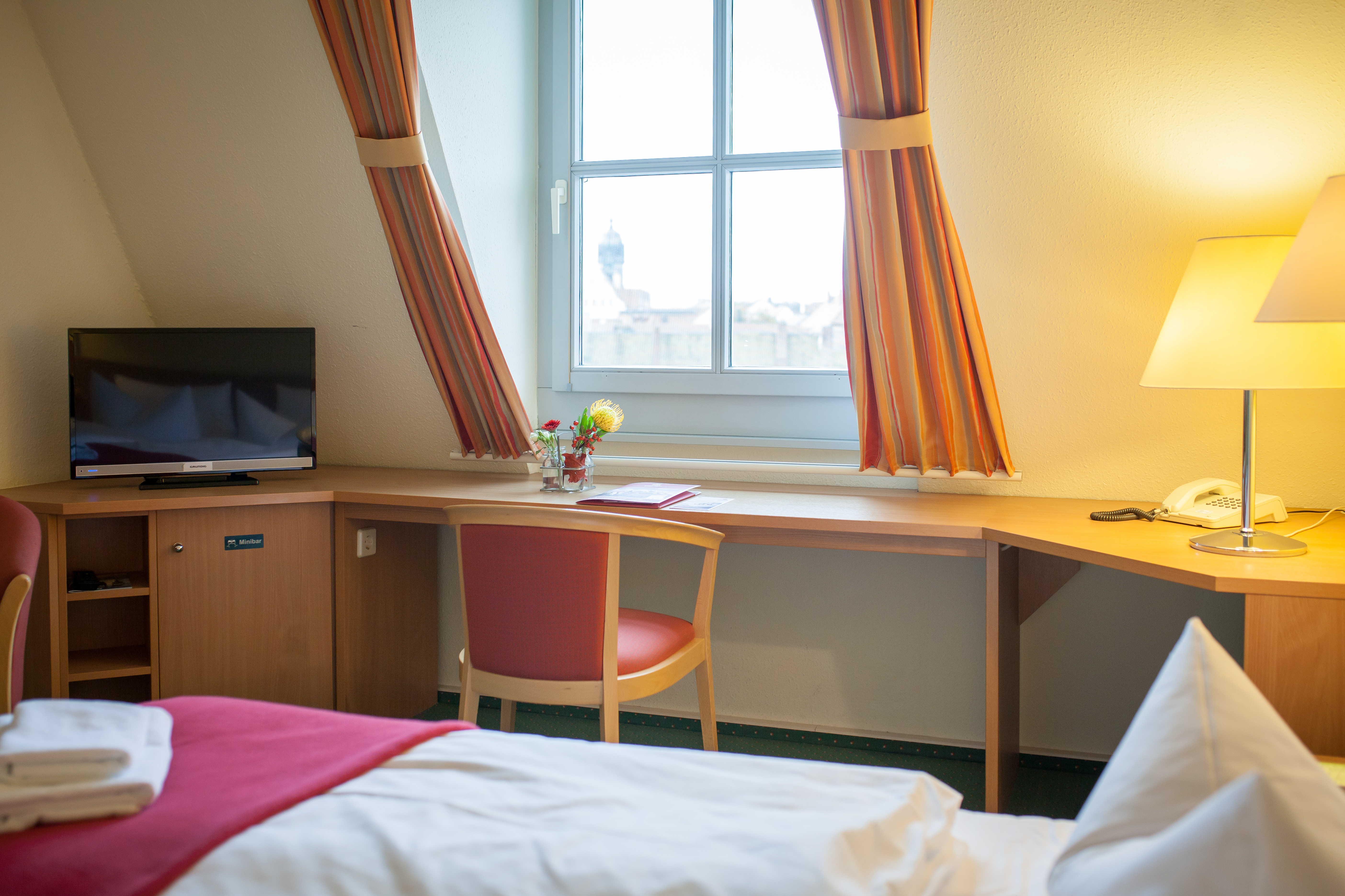 Double or Twin Standard