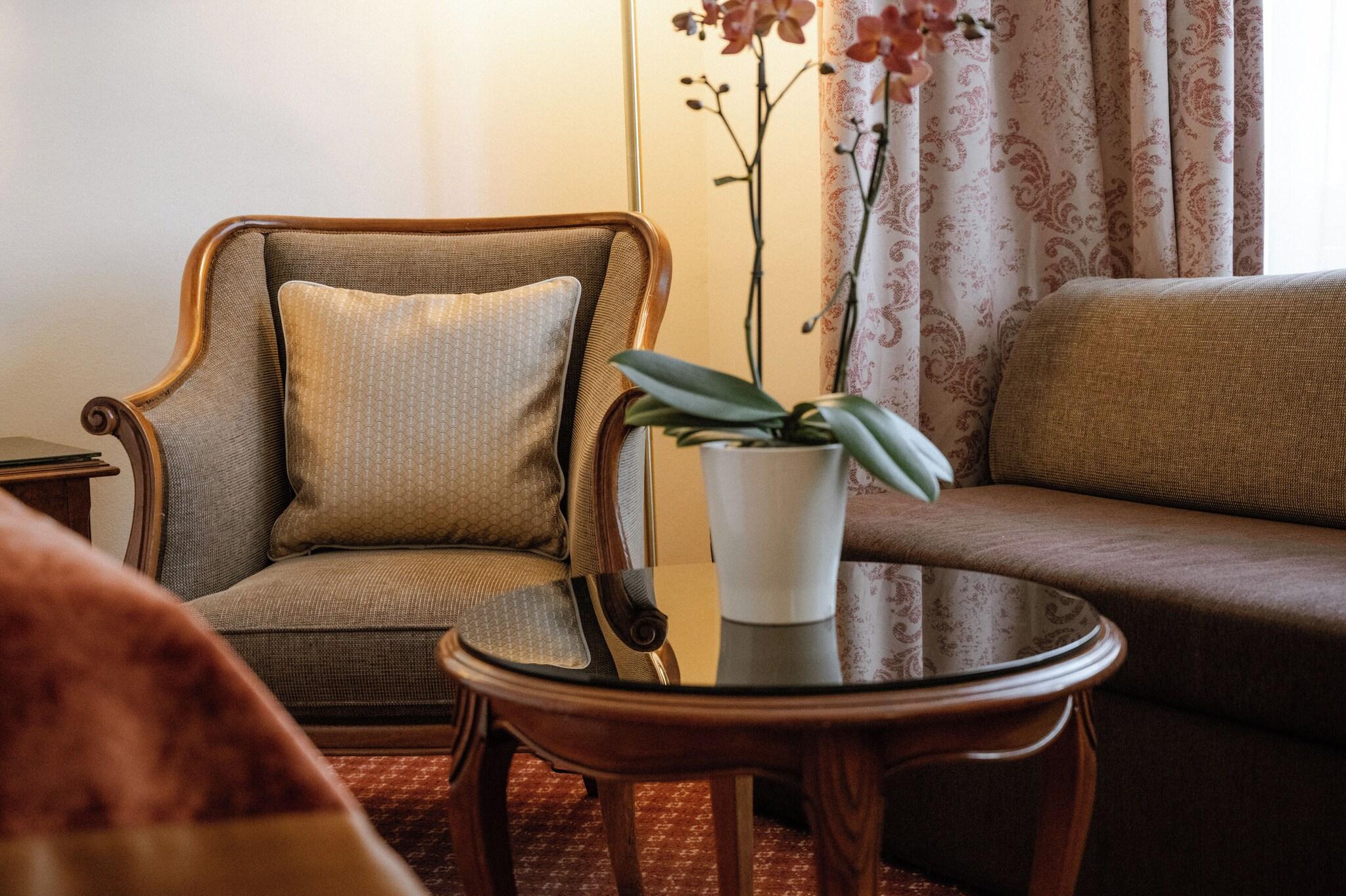 Family Room Three Beds