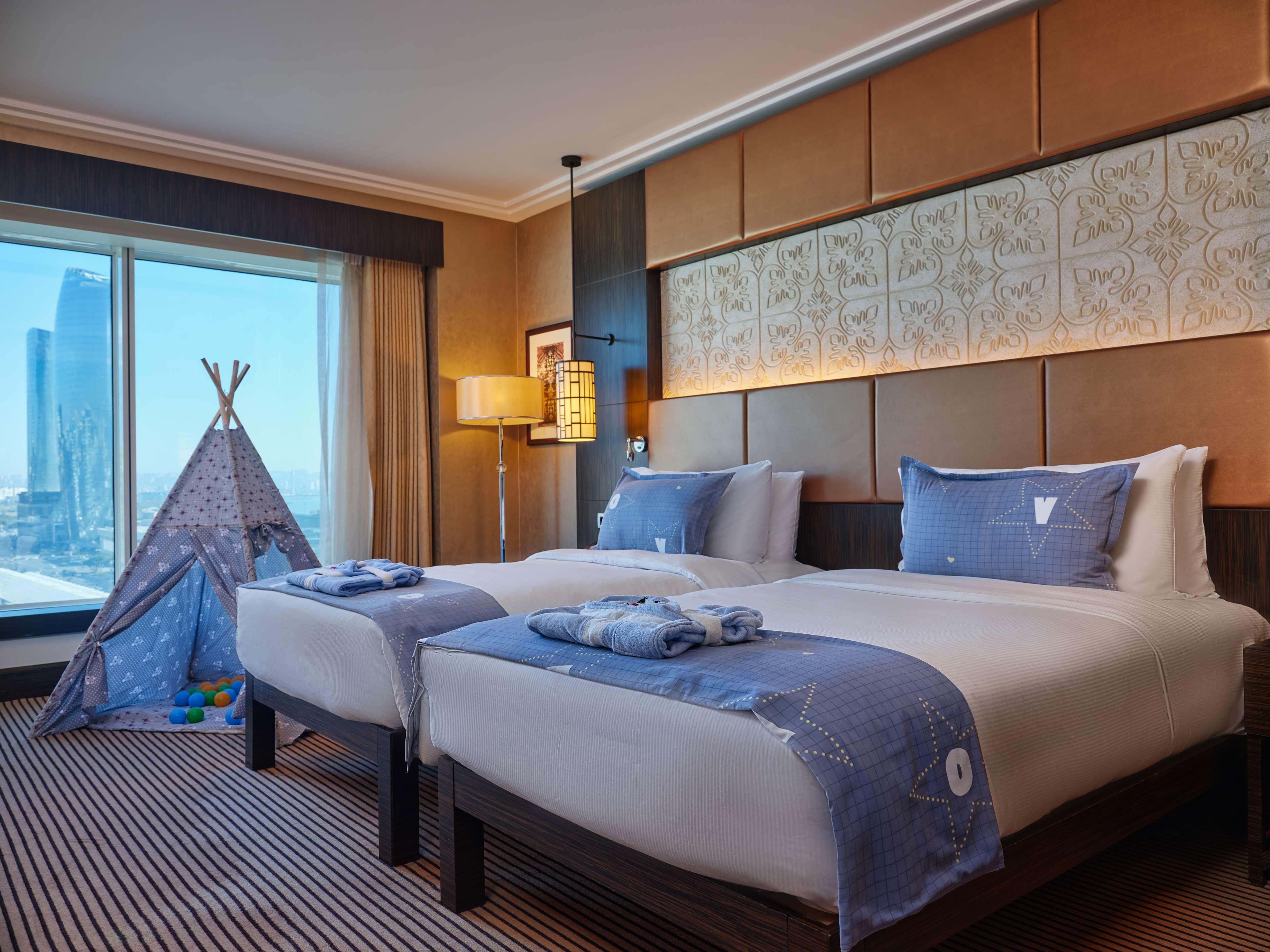 Room Connecting Room