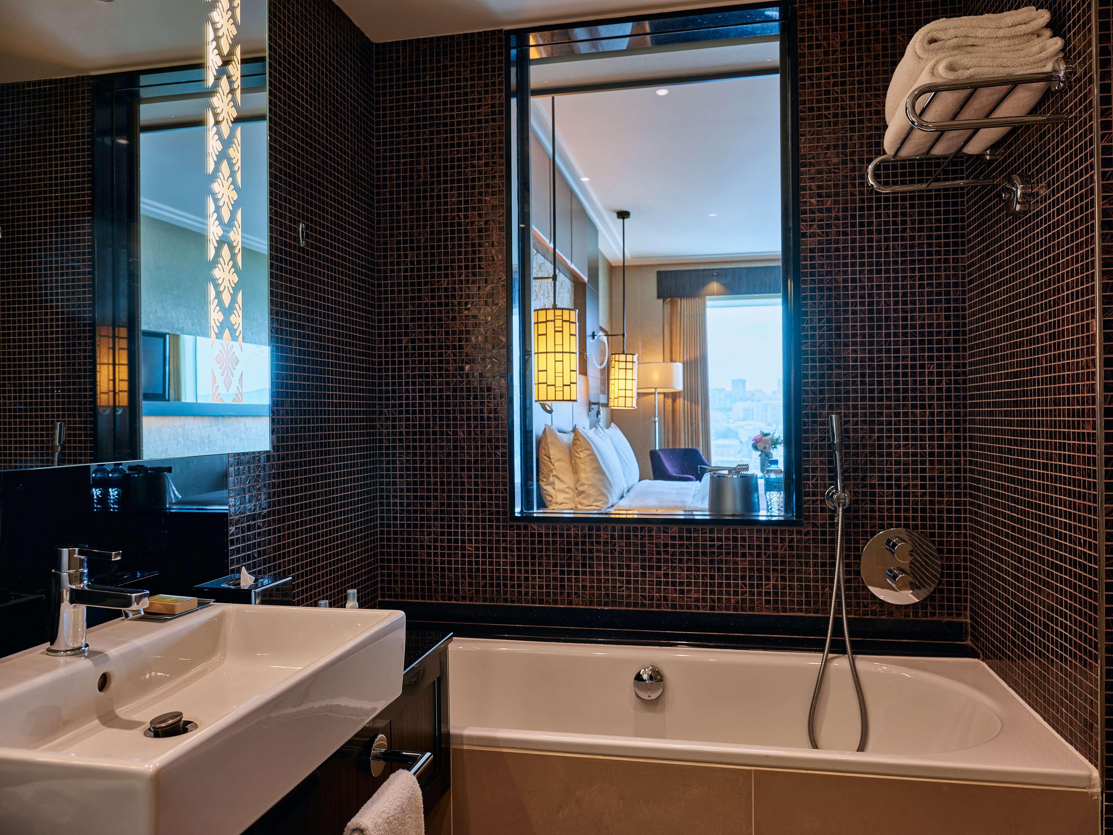 Double Executive King Bed