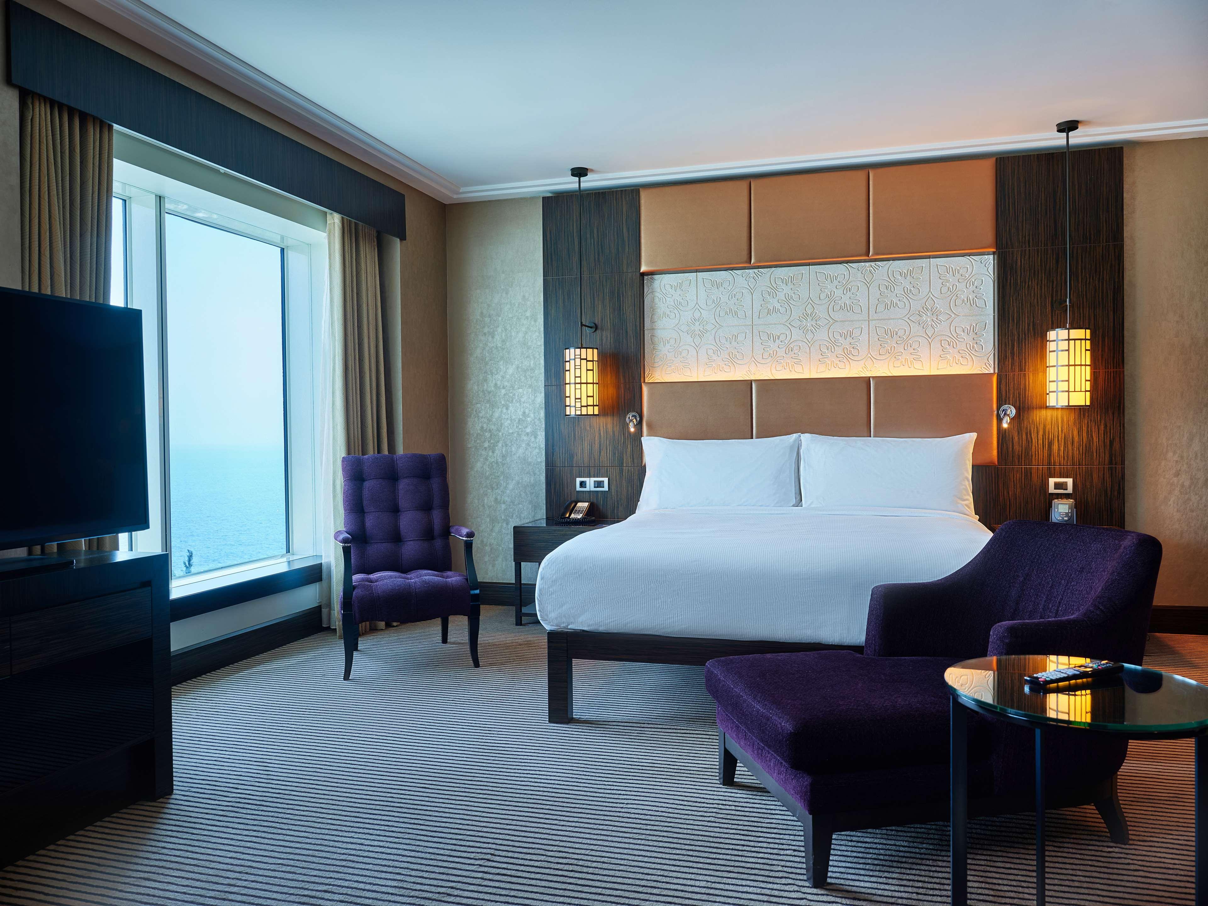 Junior Suite Executive King Bed