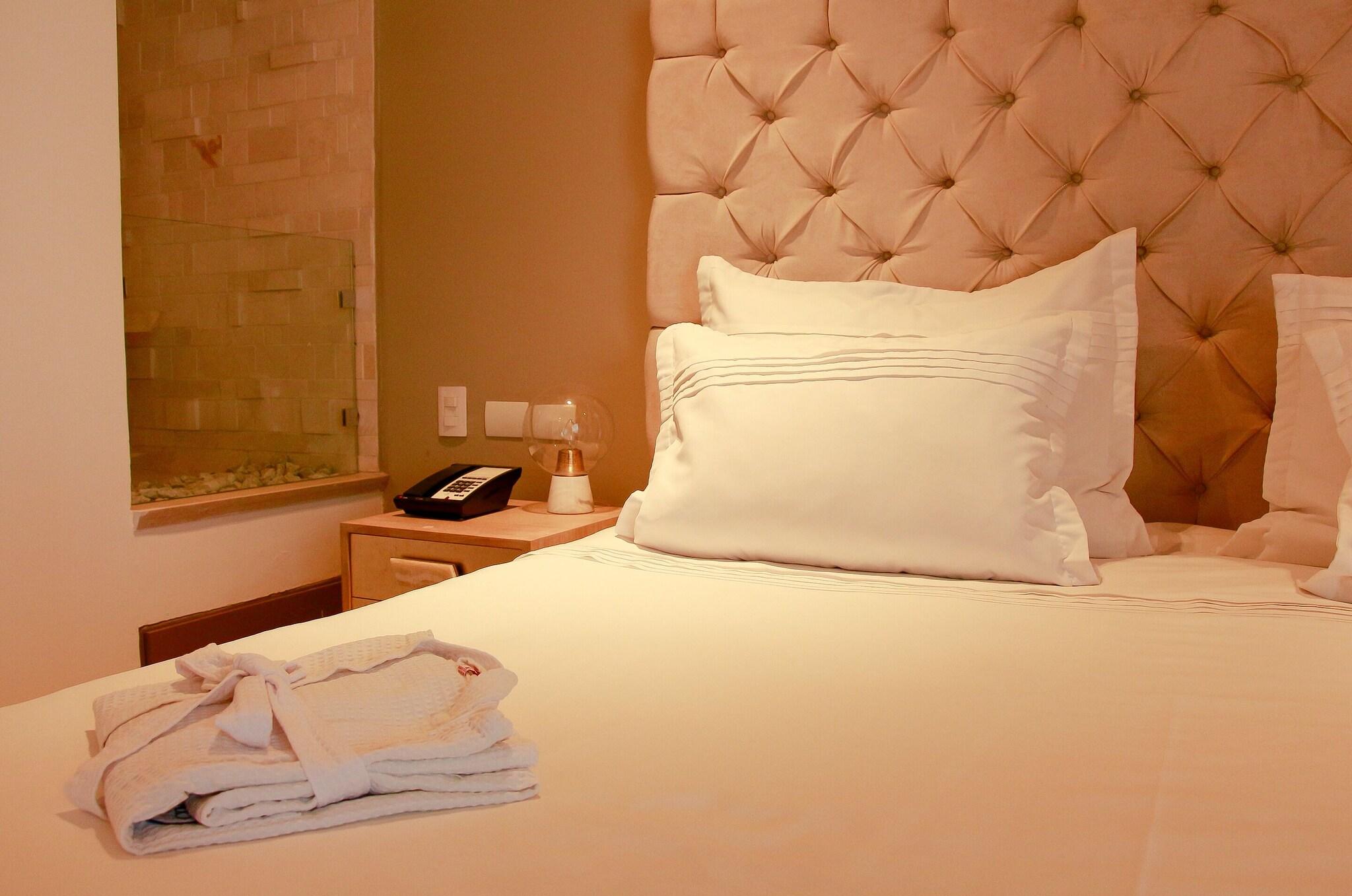 Suite Deluxe King Bed