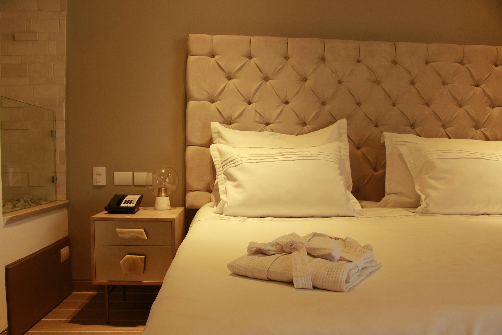 Suite Deluxe King Bed