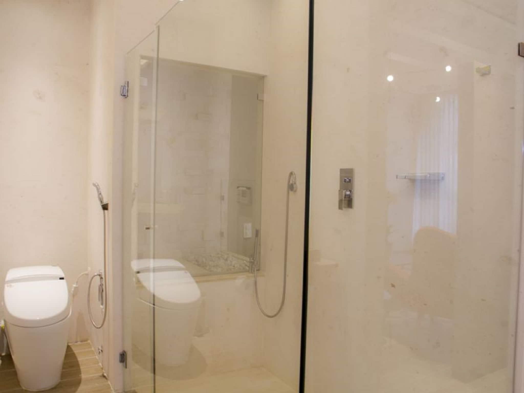 Suite Deluxe King Bed