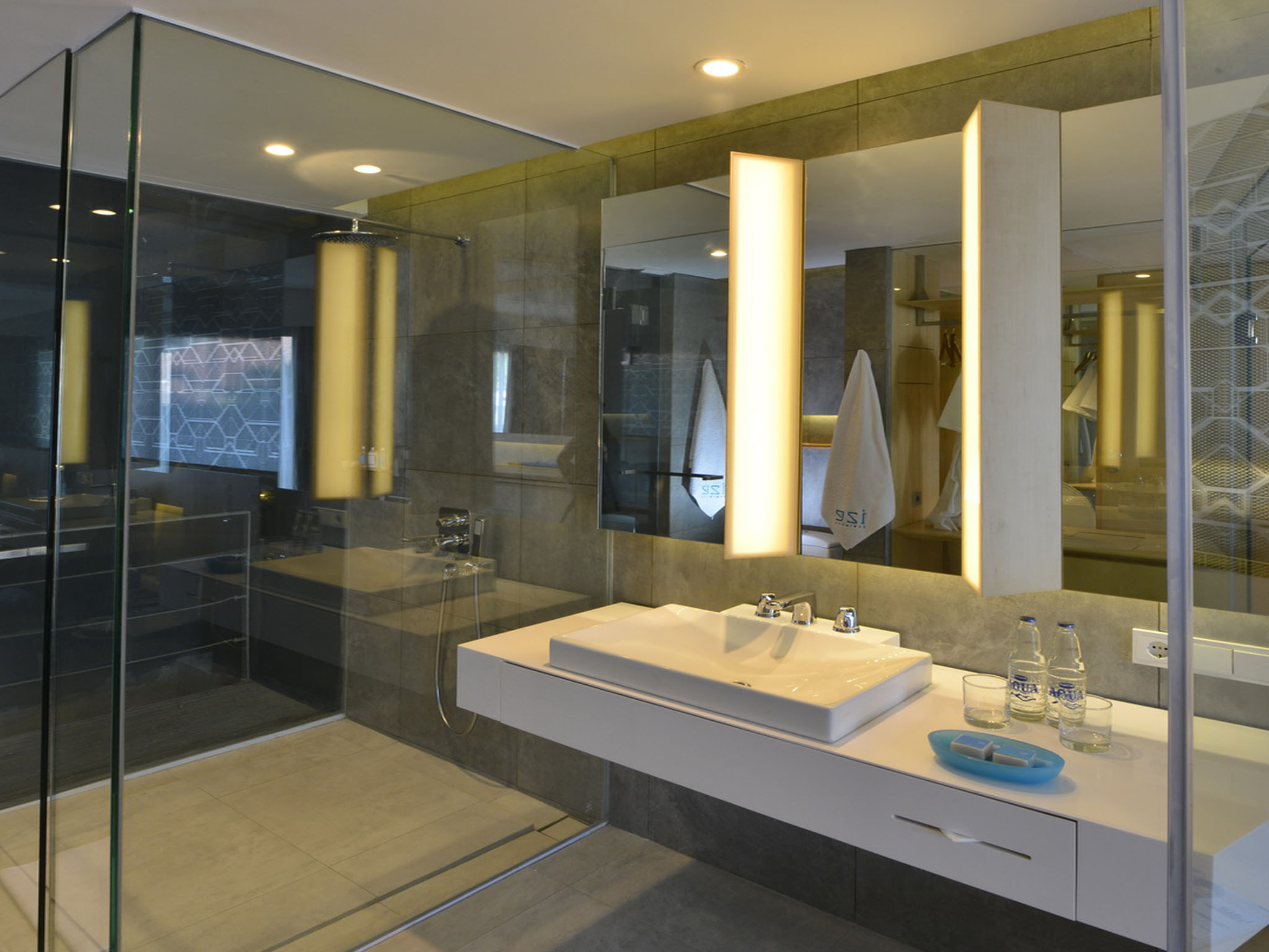 Double or Twin Deluxe