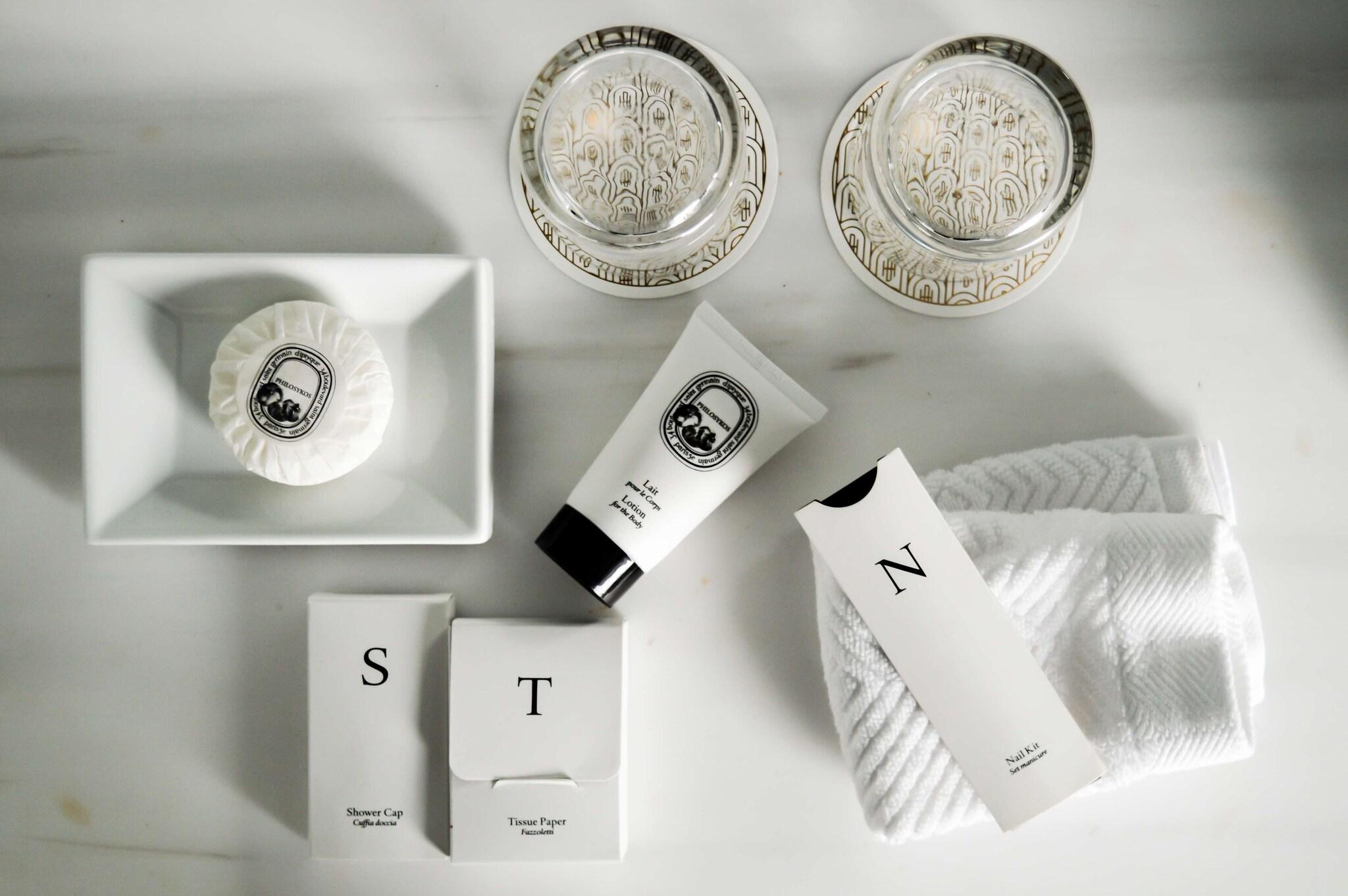 Double Deluxe King Bed