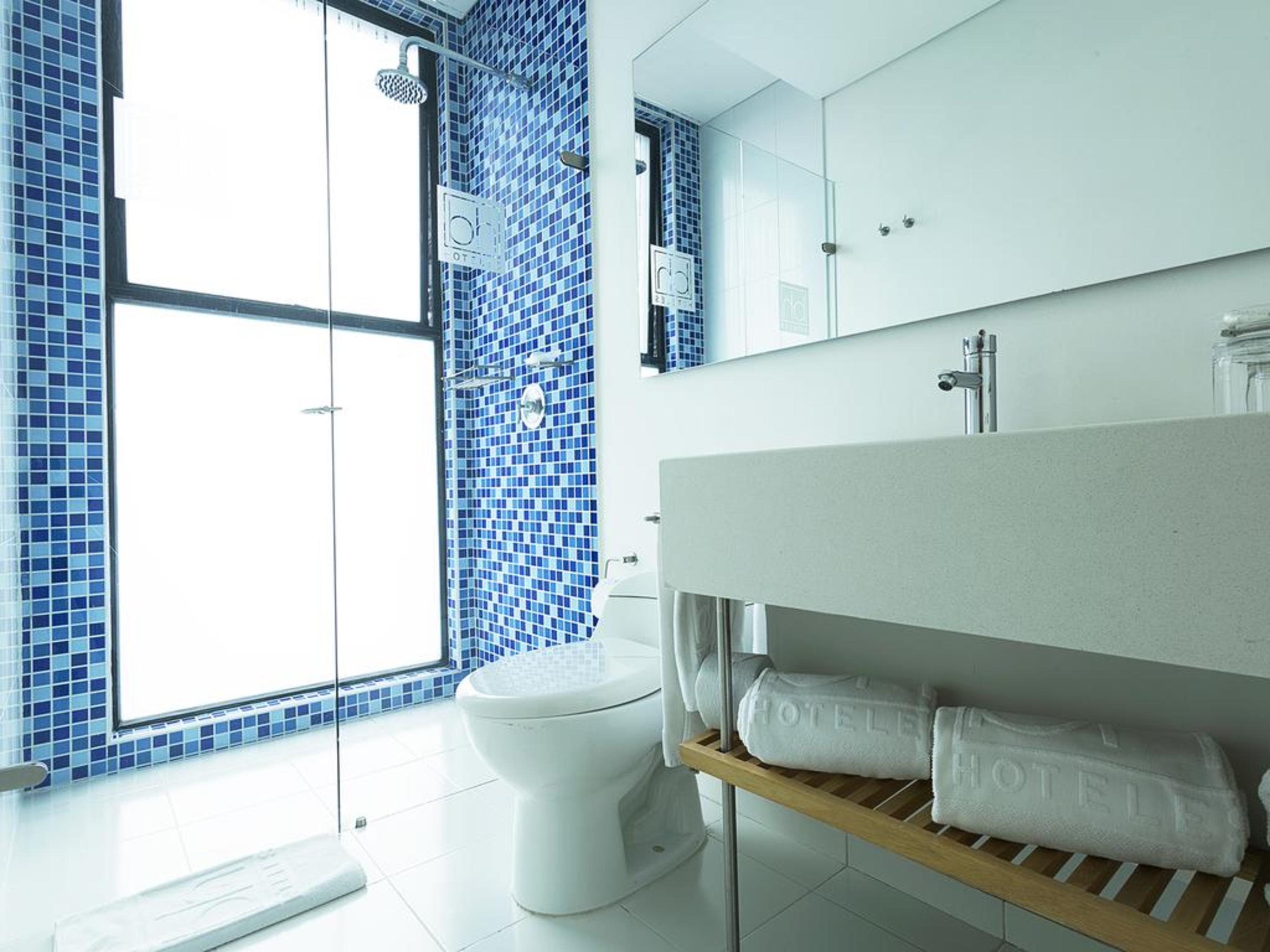 Double Queen Size Bed