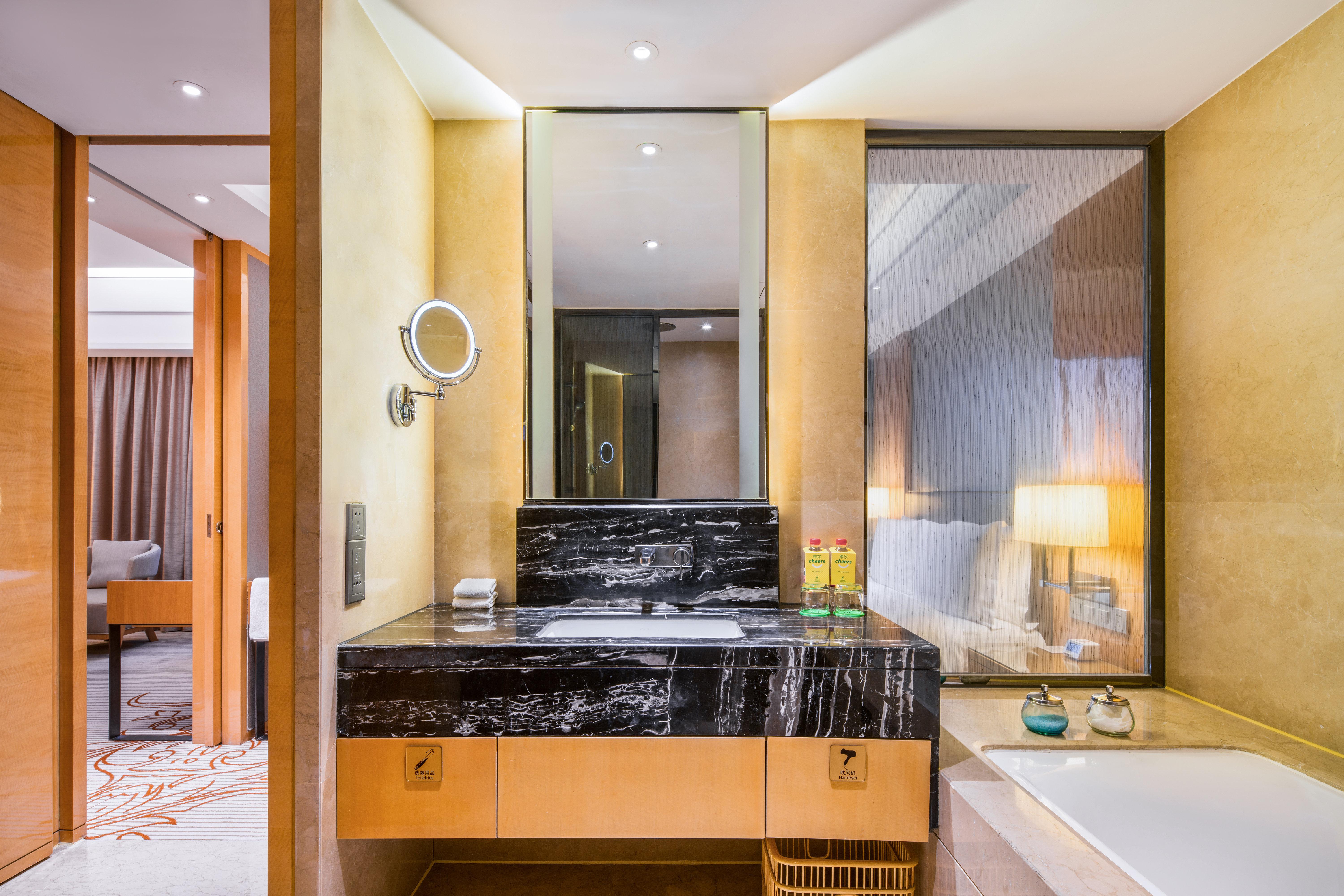 Suite Three Beds