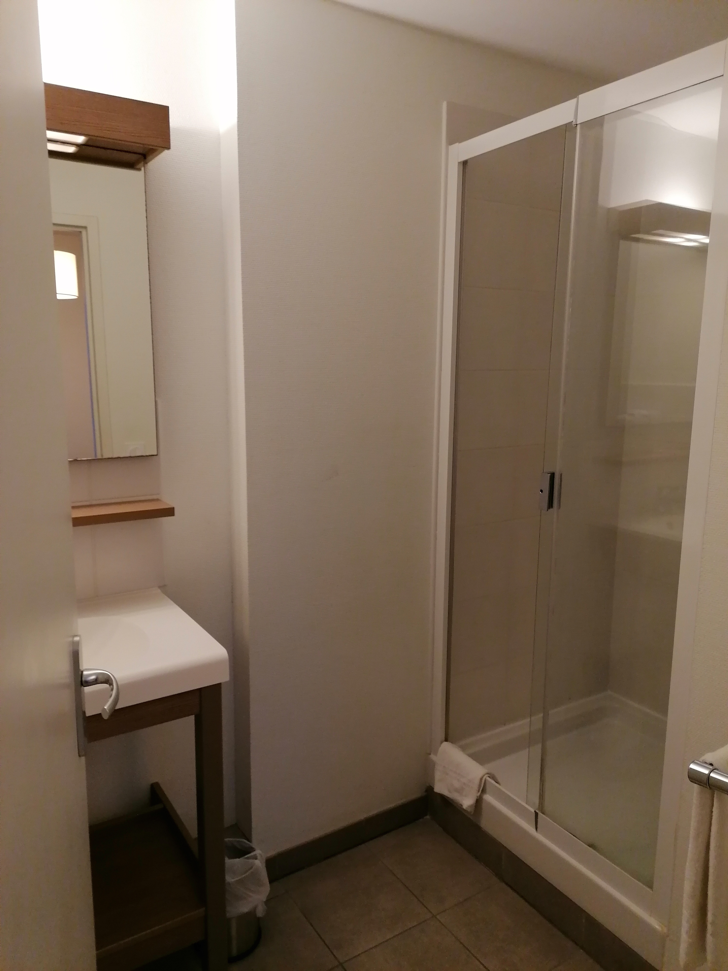 Apartment Capacity 4