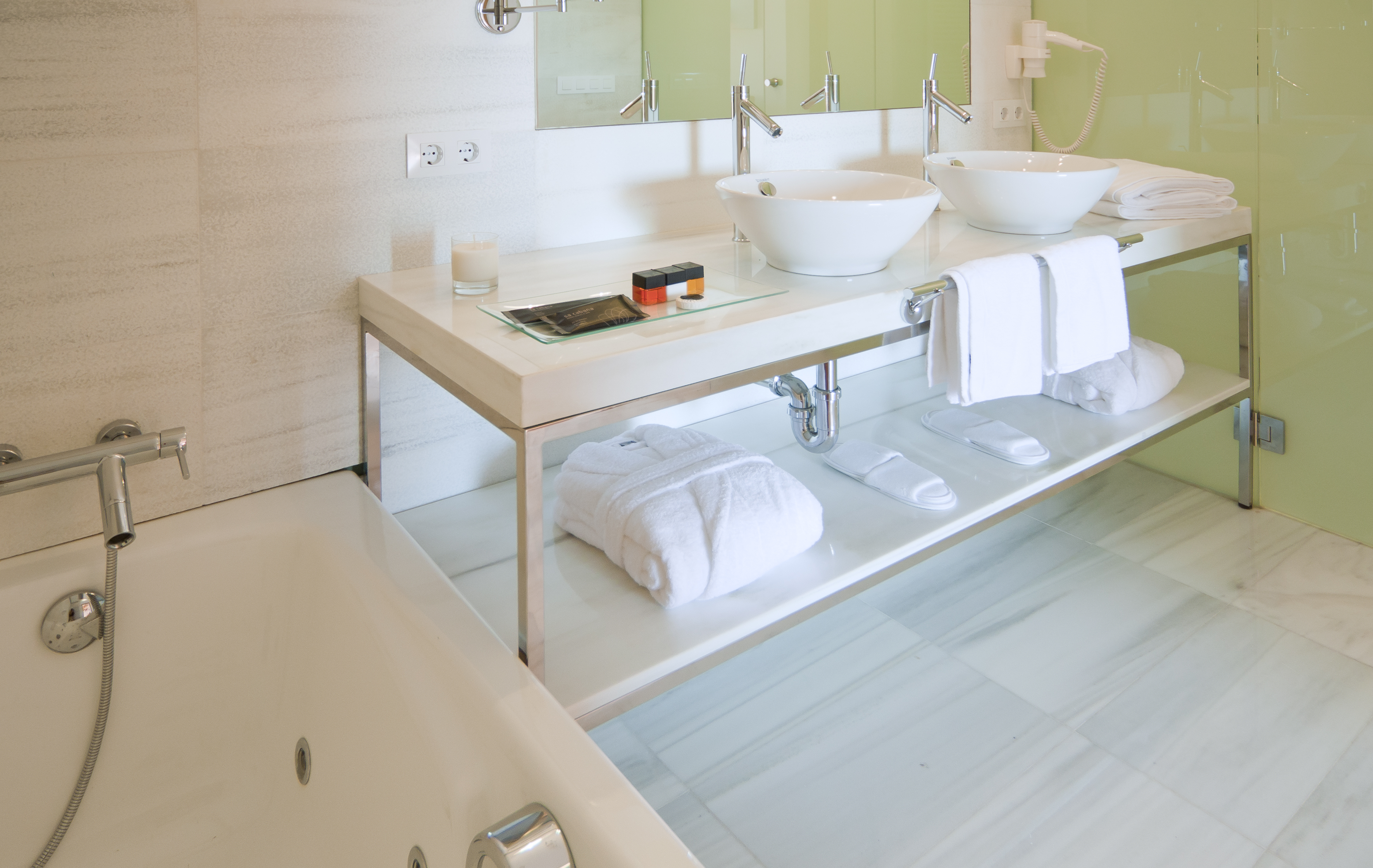 Double or Twin Standard