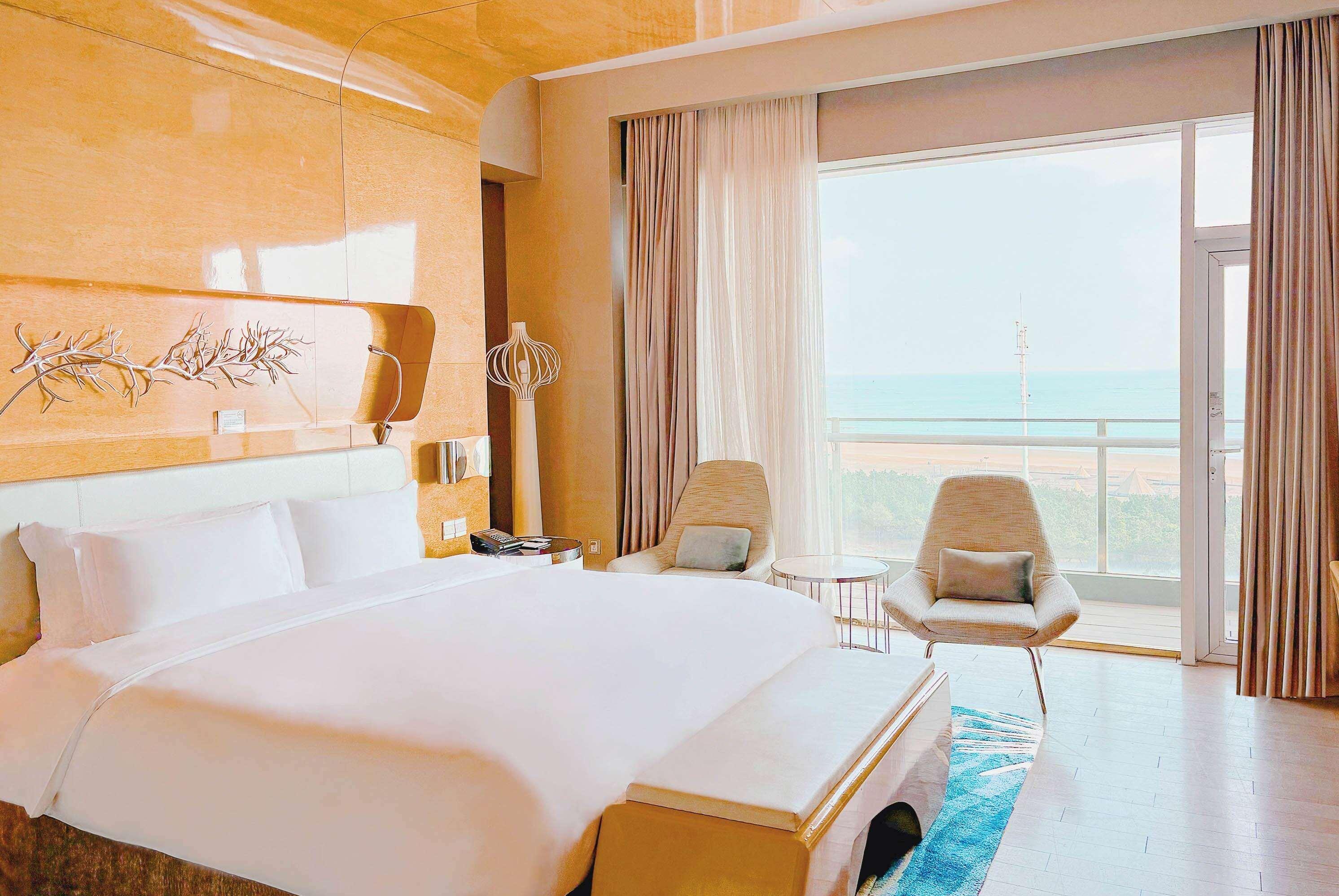 Family Room Capacity 2