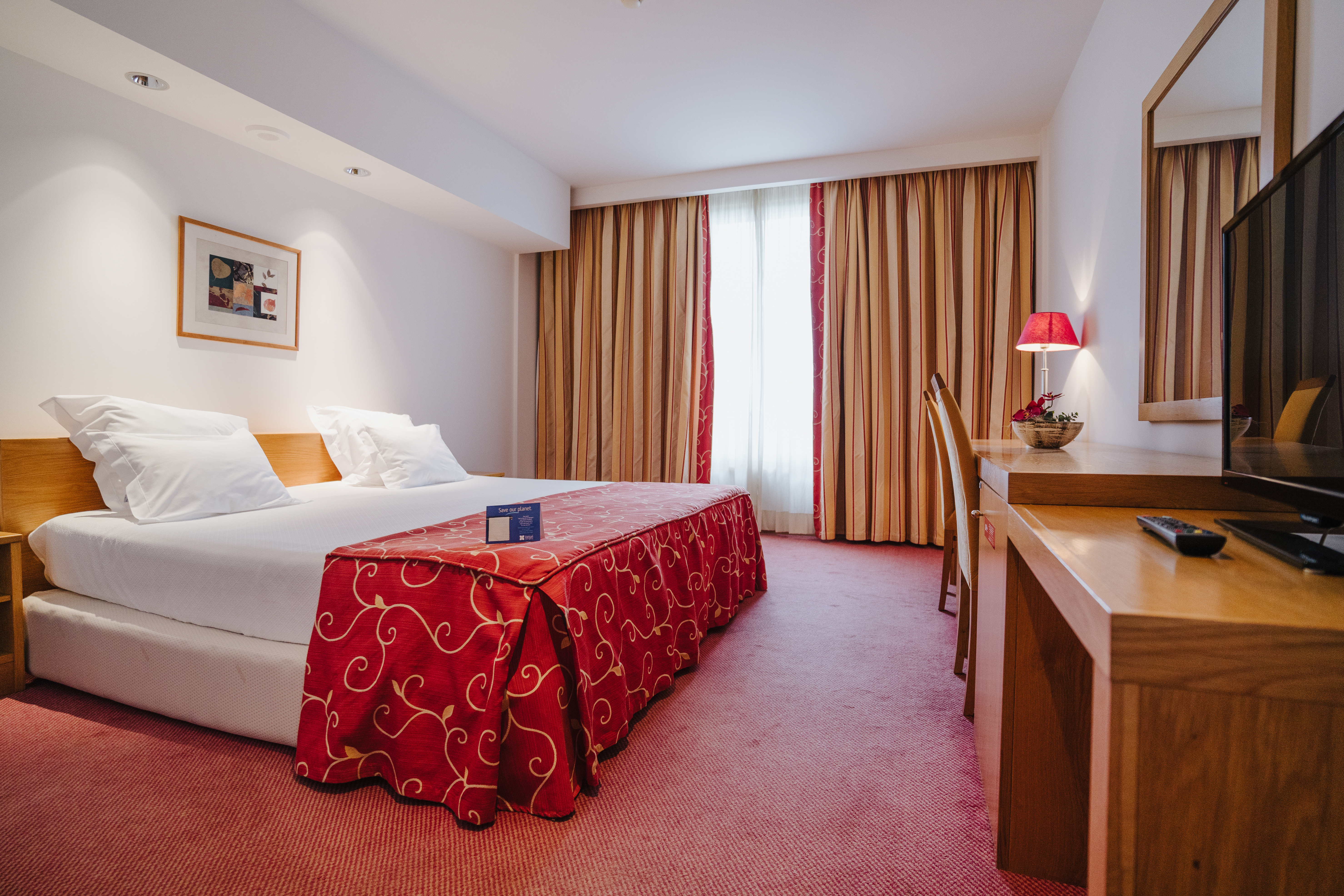 Double or Twin Standard