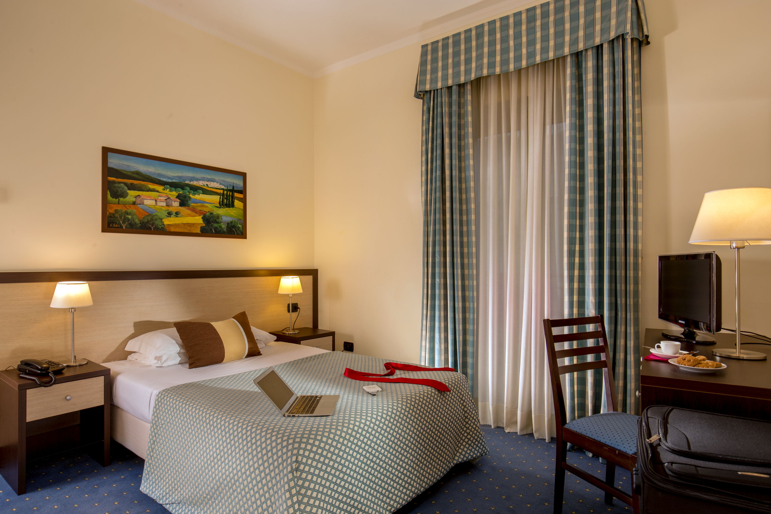 Double or Twin Standard