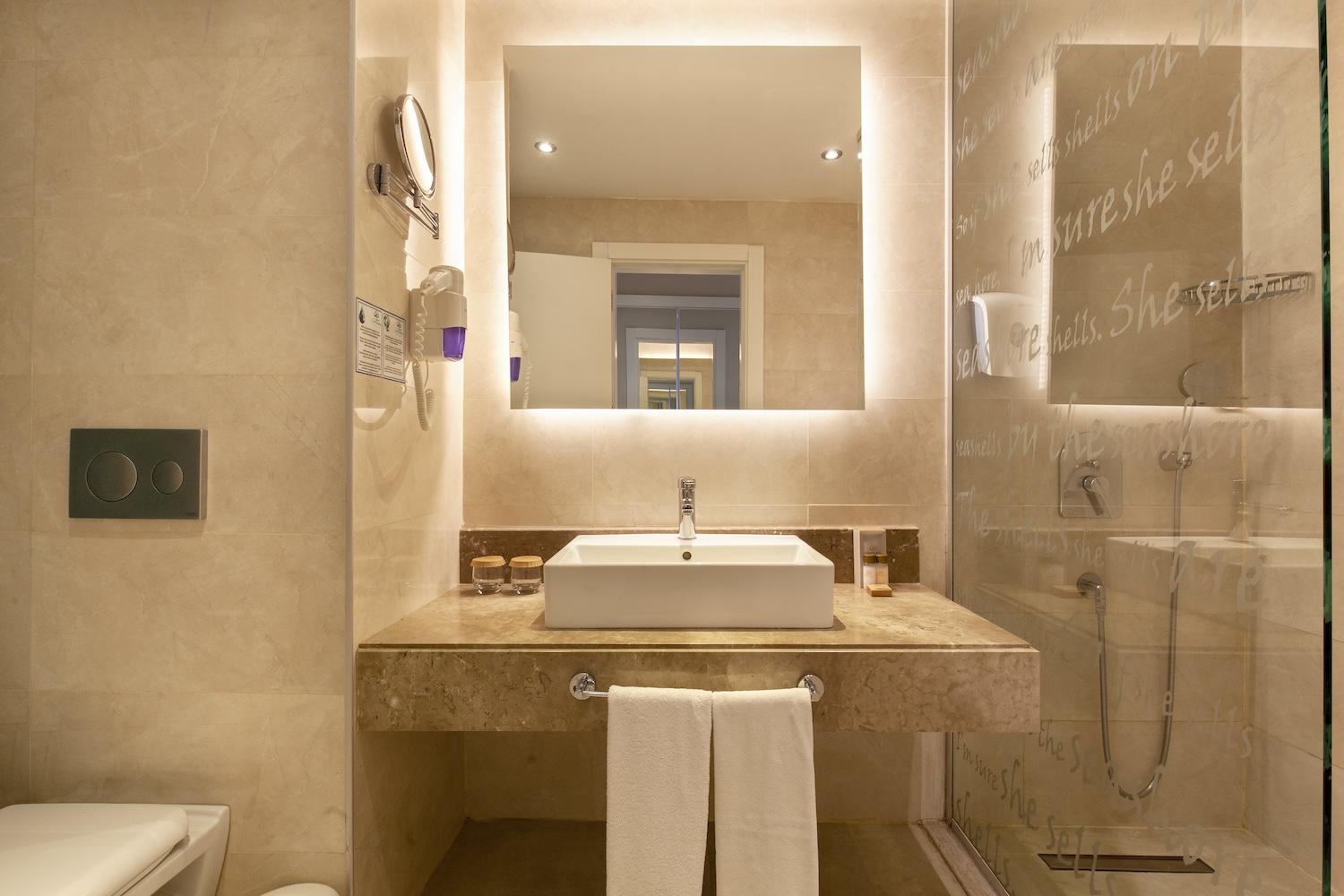 Family Room Land View