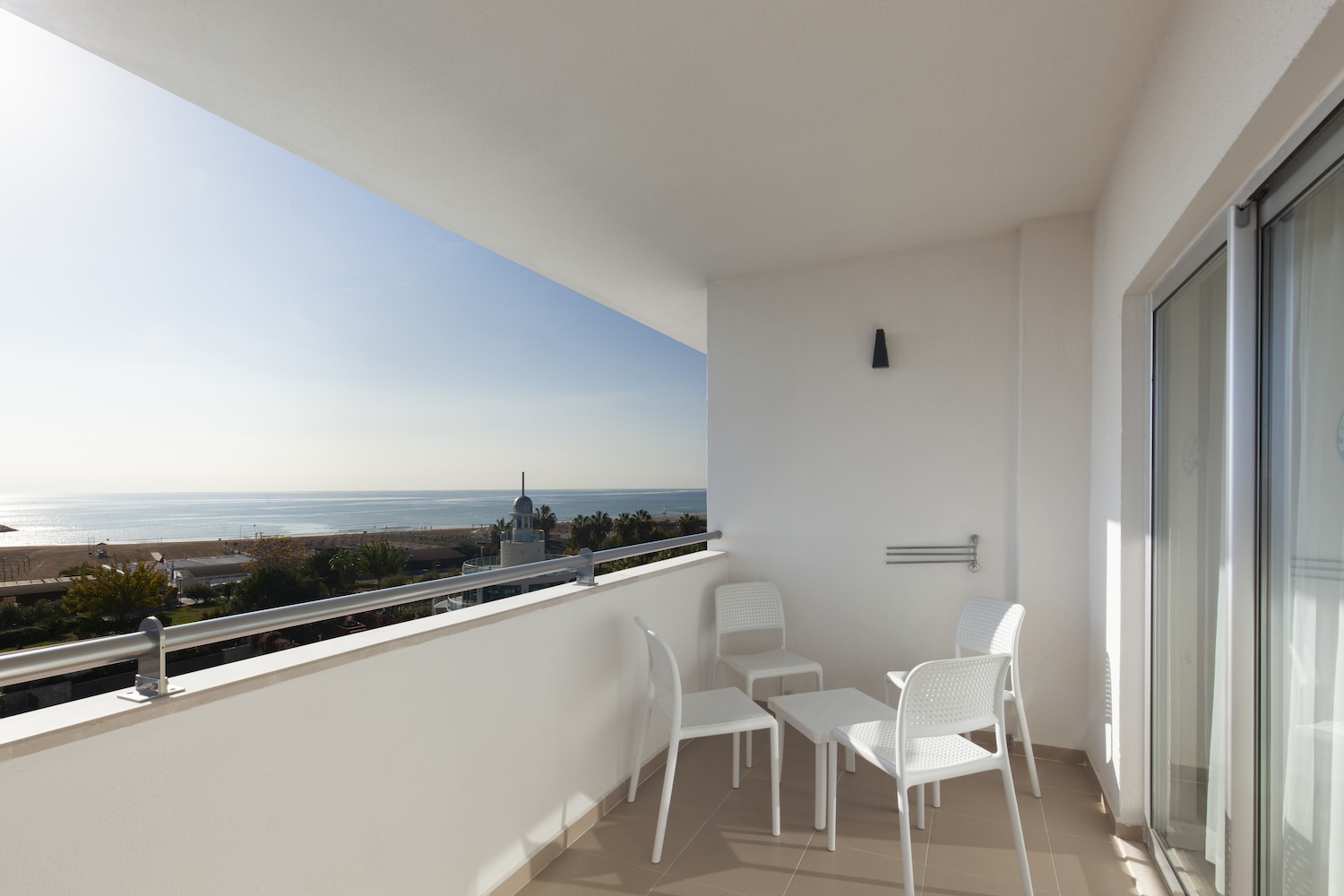 Family Room Land View