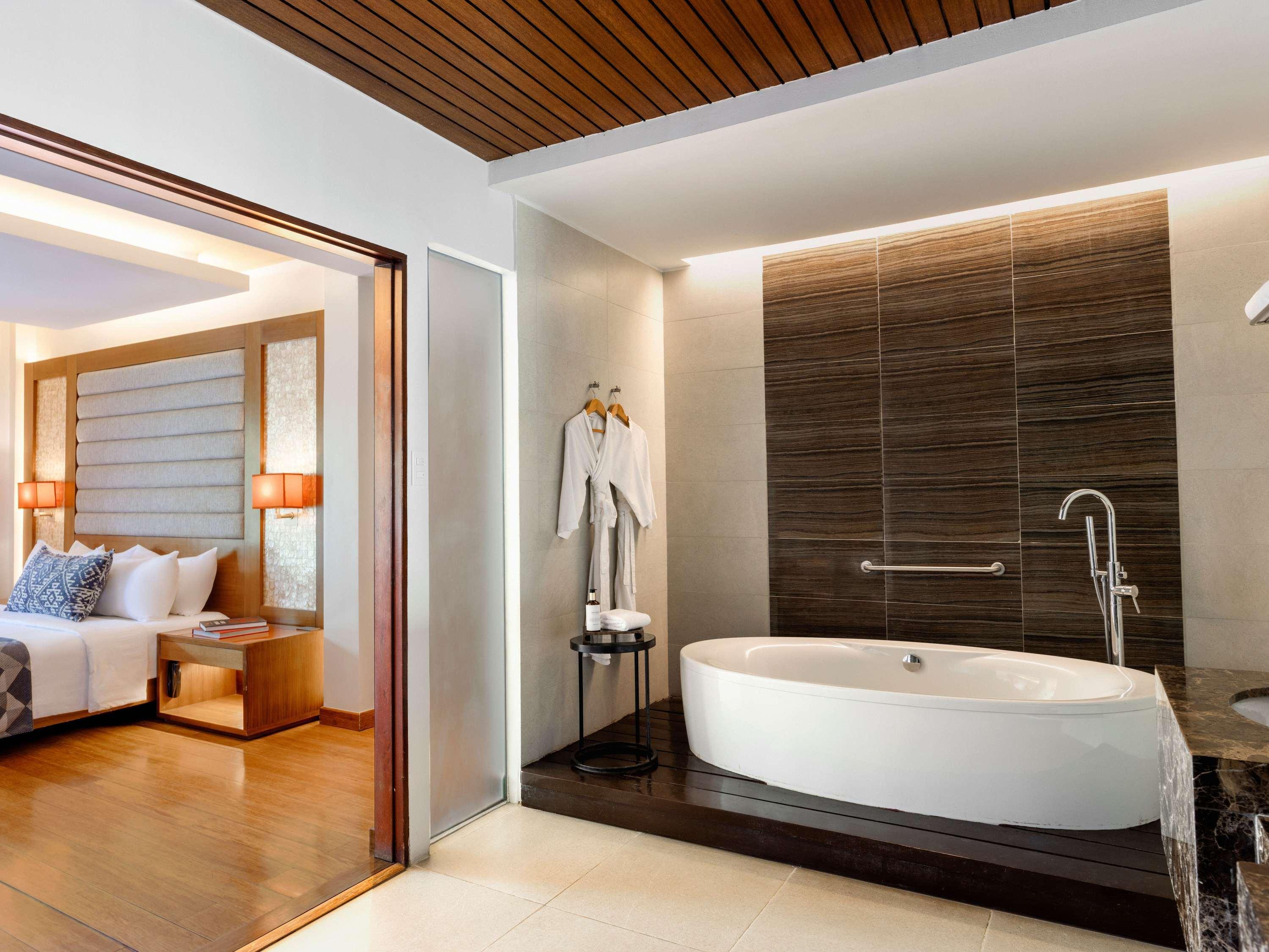 Junior Suite King Size Bed