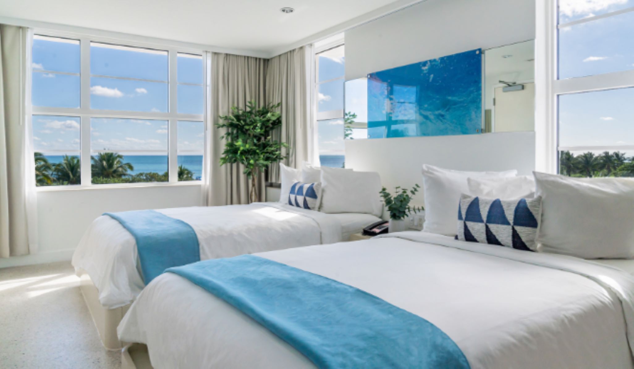 Double Ocean Front Two Double Beds