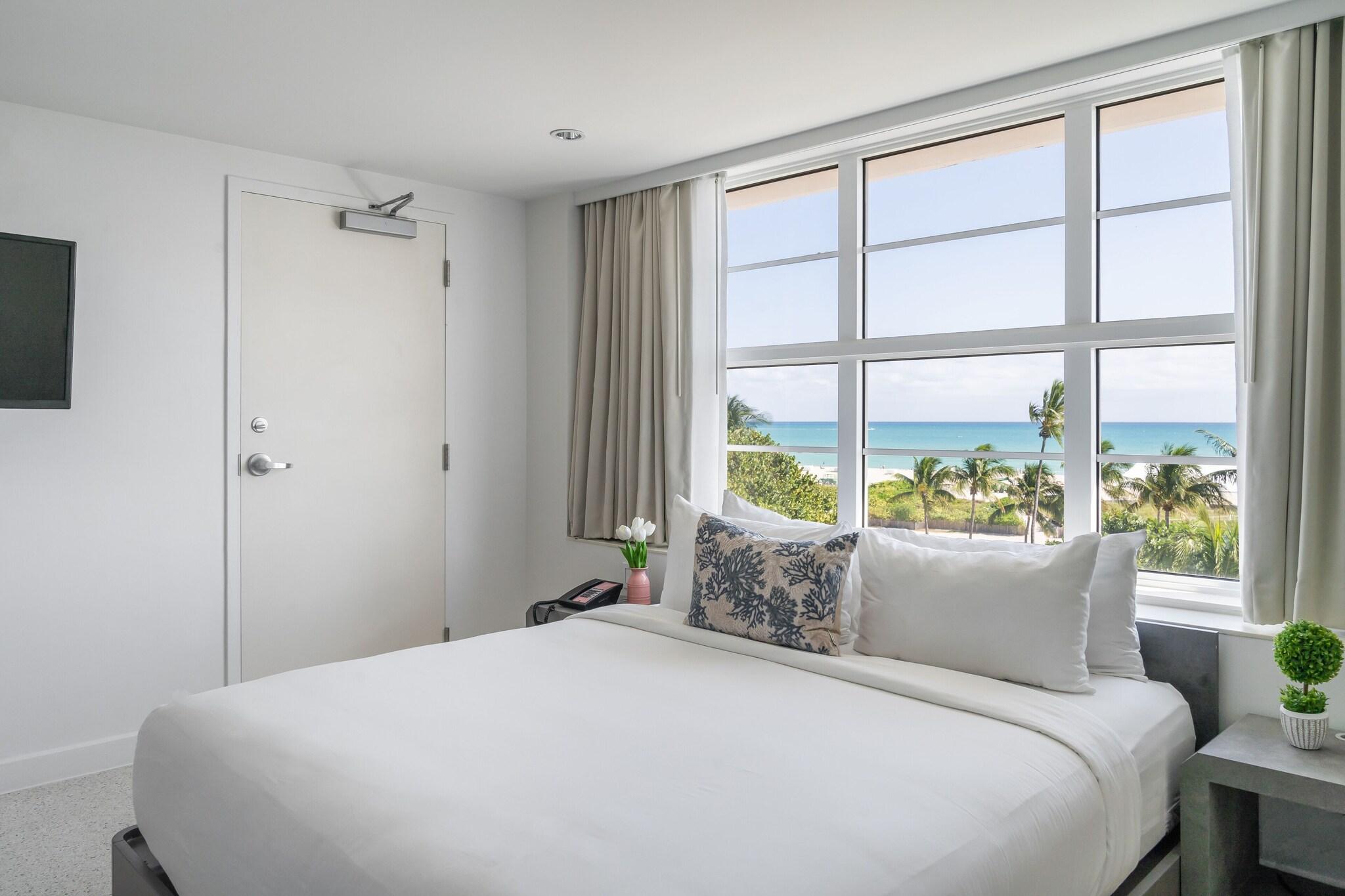 Double Ocean Front King Bed