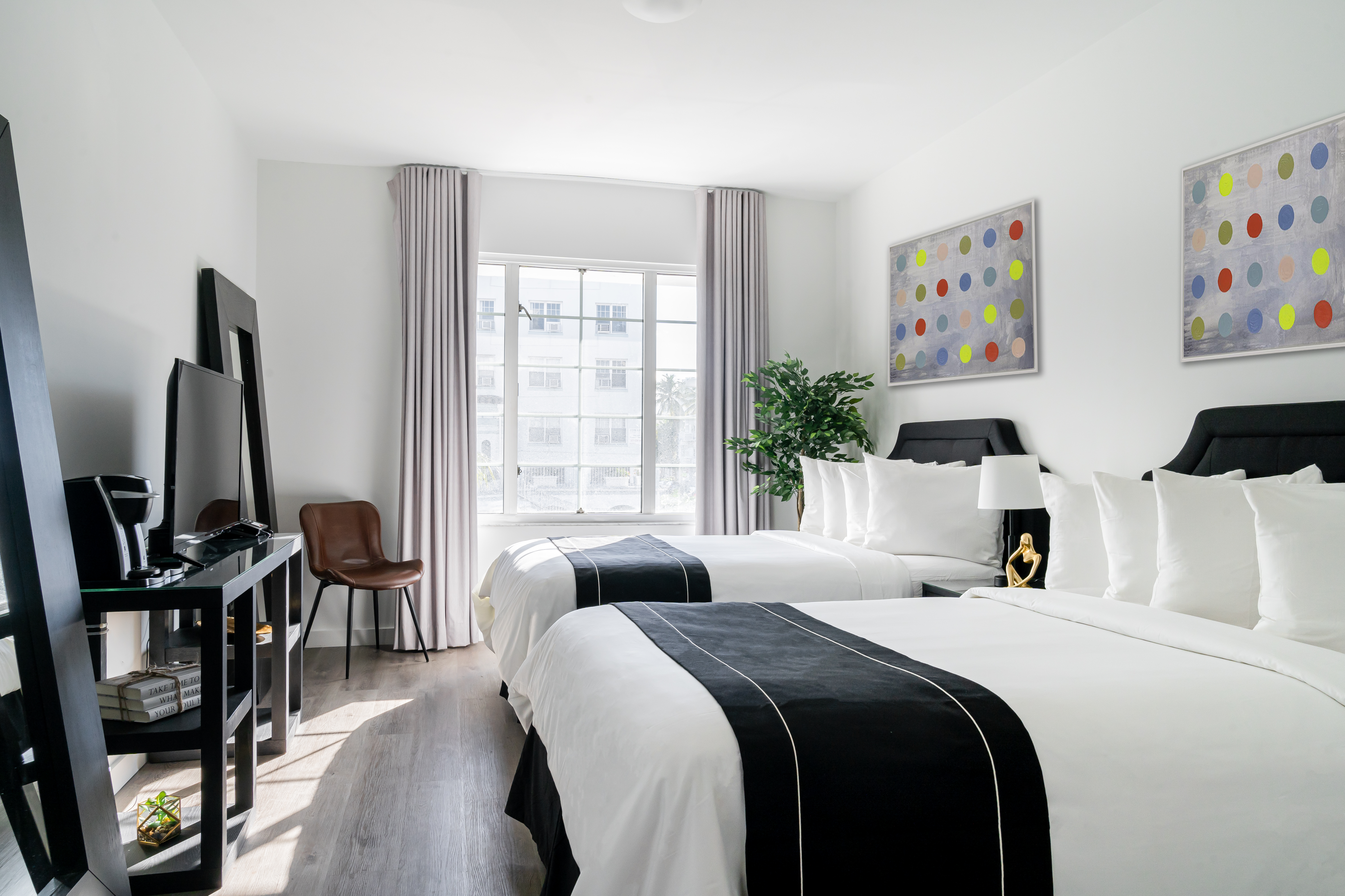 Suite Garden View Two Queen Beds