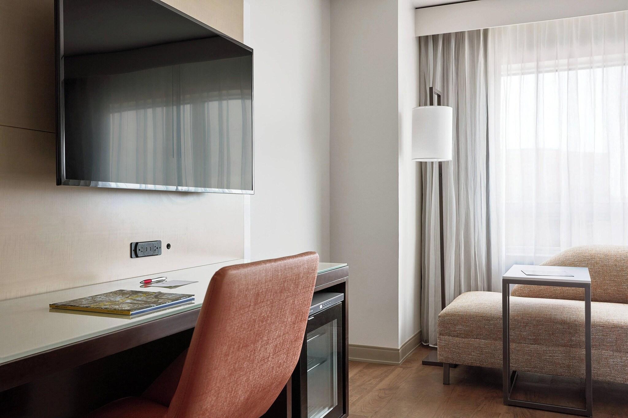 Double Club Two Queen Beds