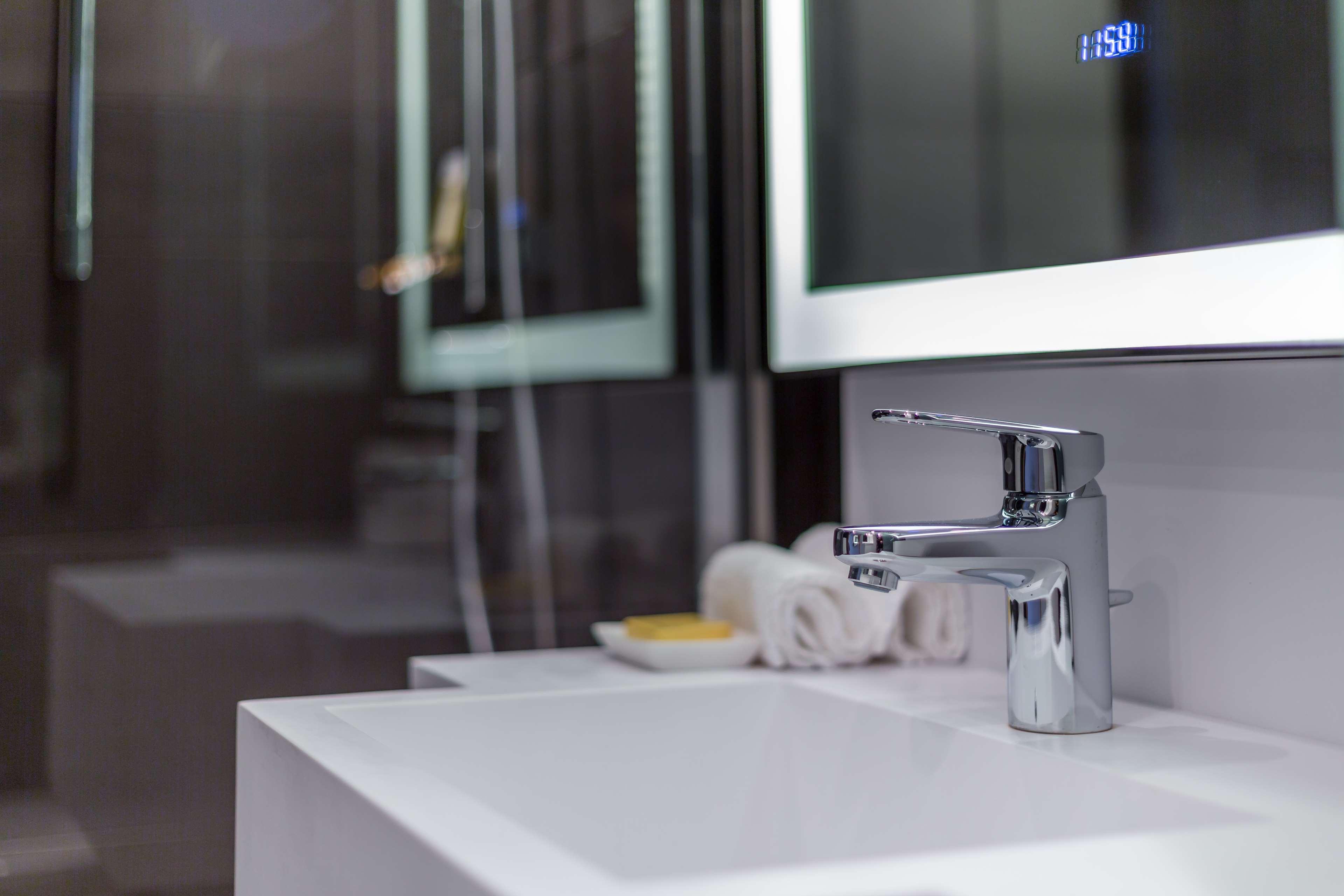 Room Deluxe King Bed