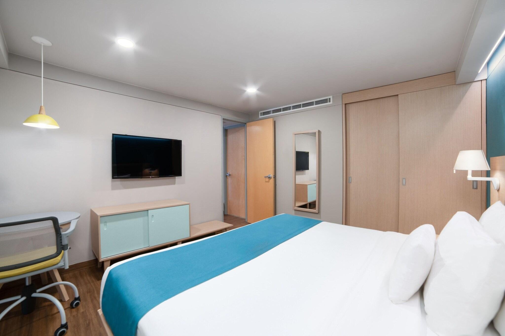 Suite King Bed One Bedroom 