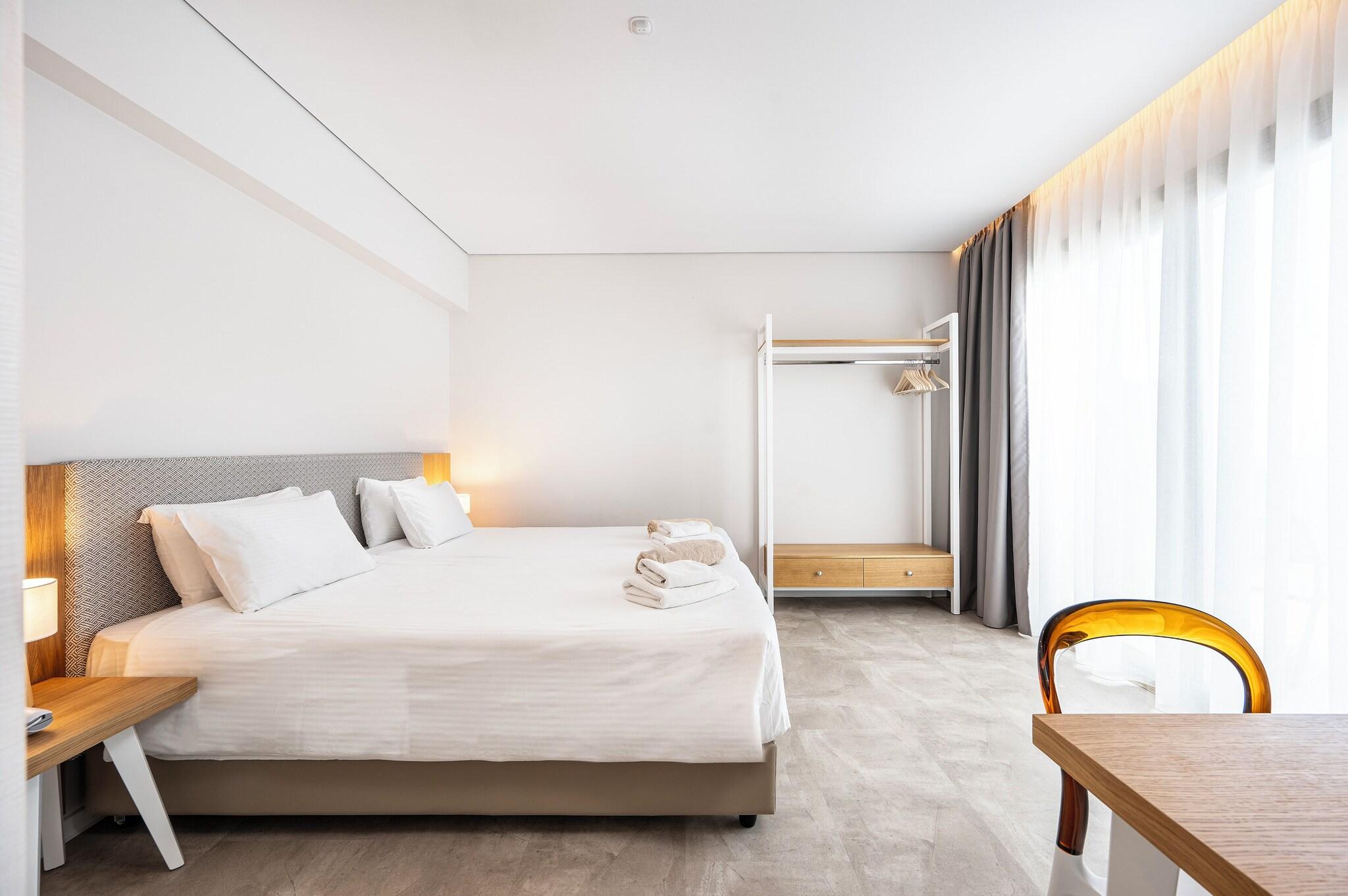 Family Room Sea View with Private Pool