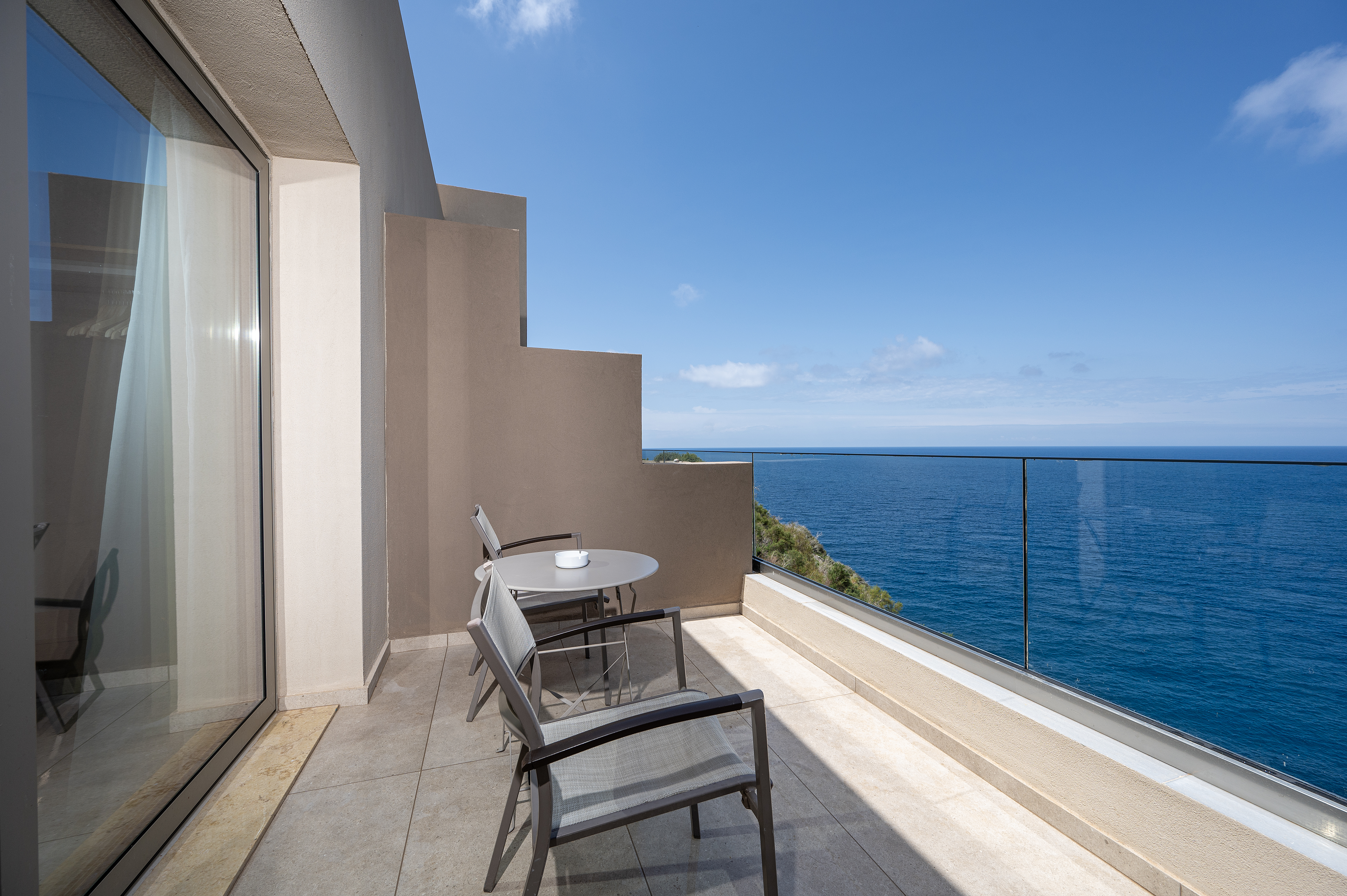 Double or Twin Superior Sea View