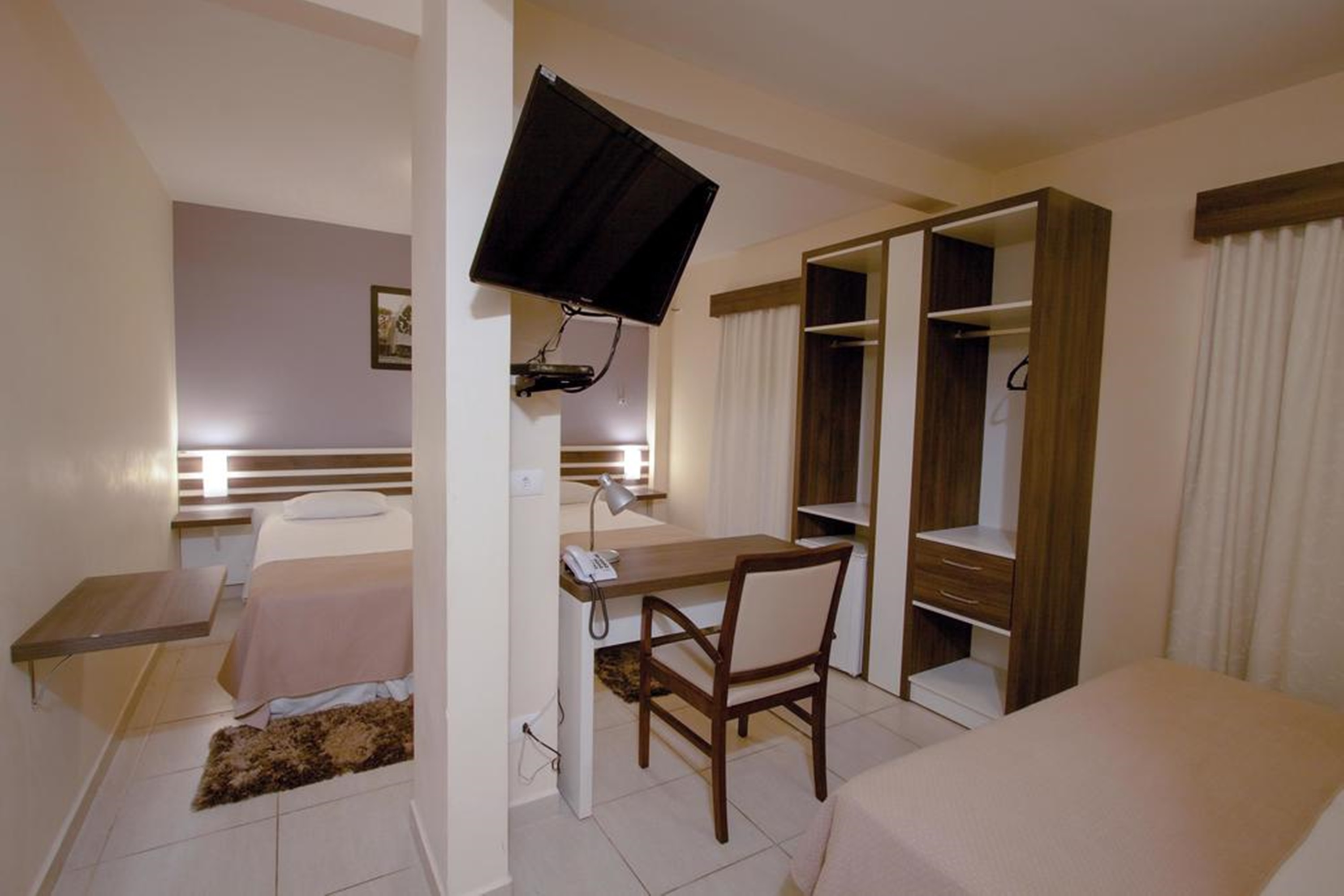 Family Room Capacity 3