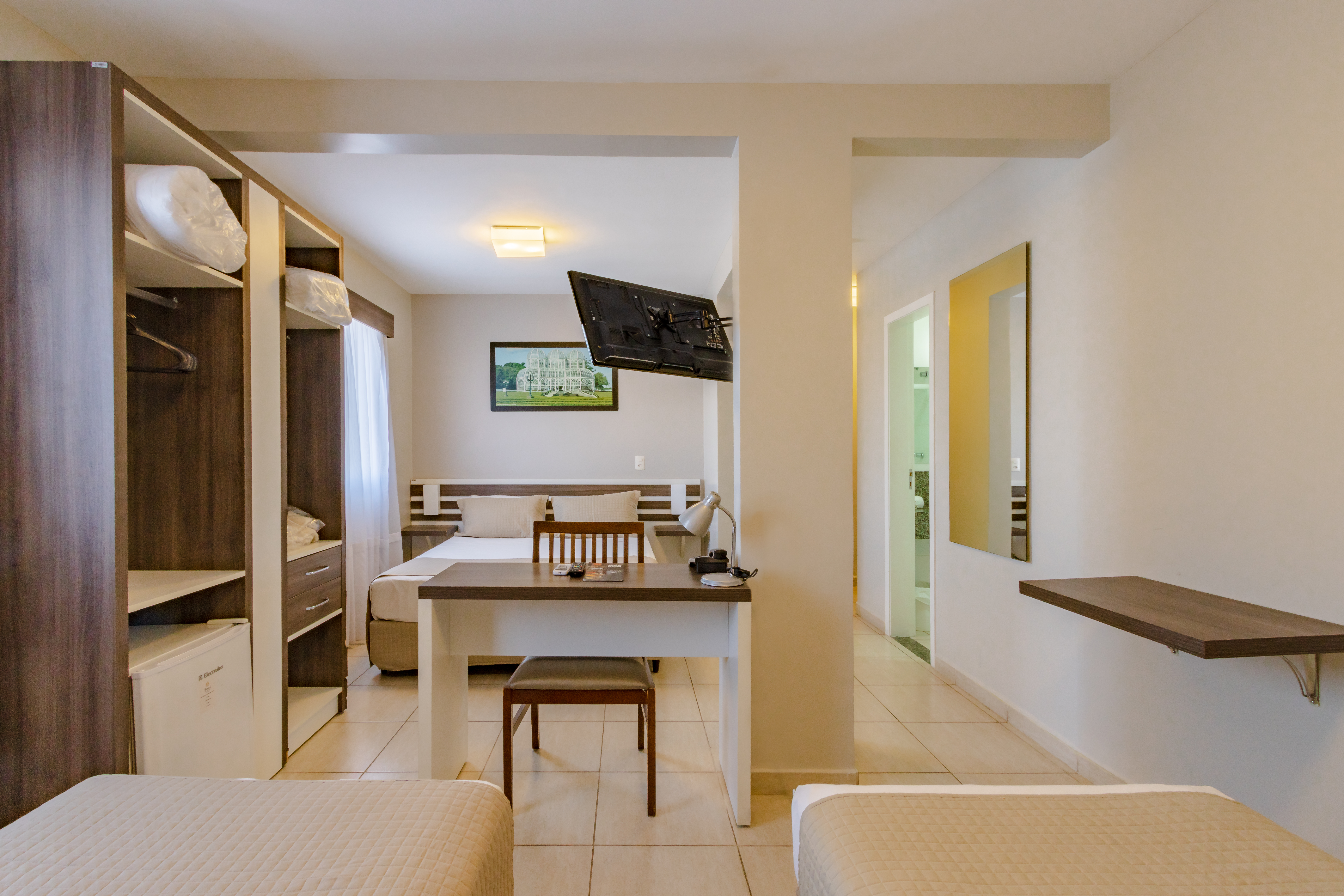 Family Room Capacity 4