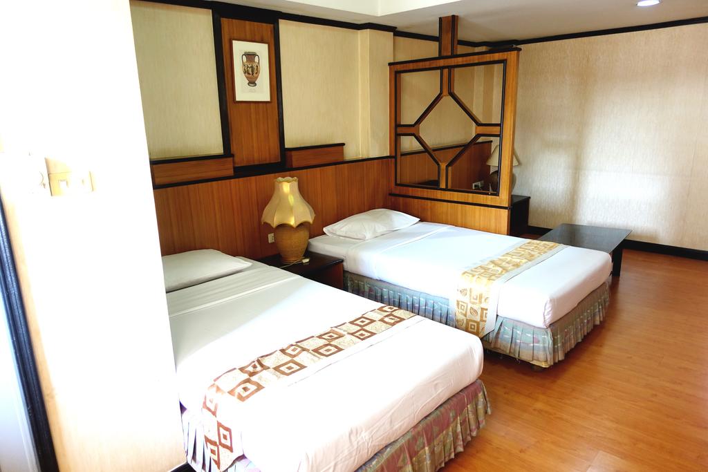 Double or Twin Superior