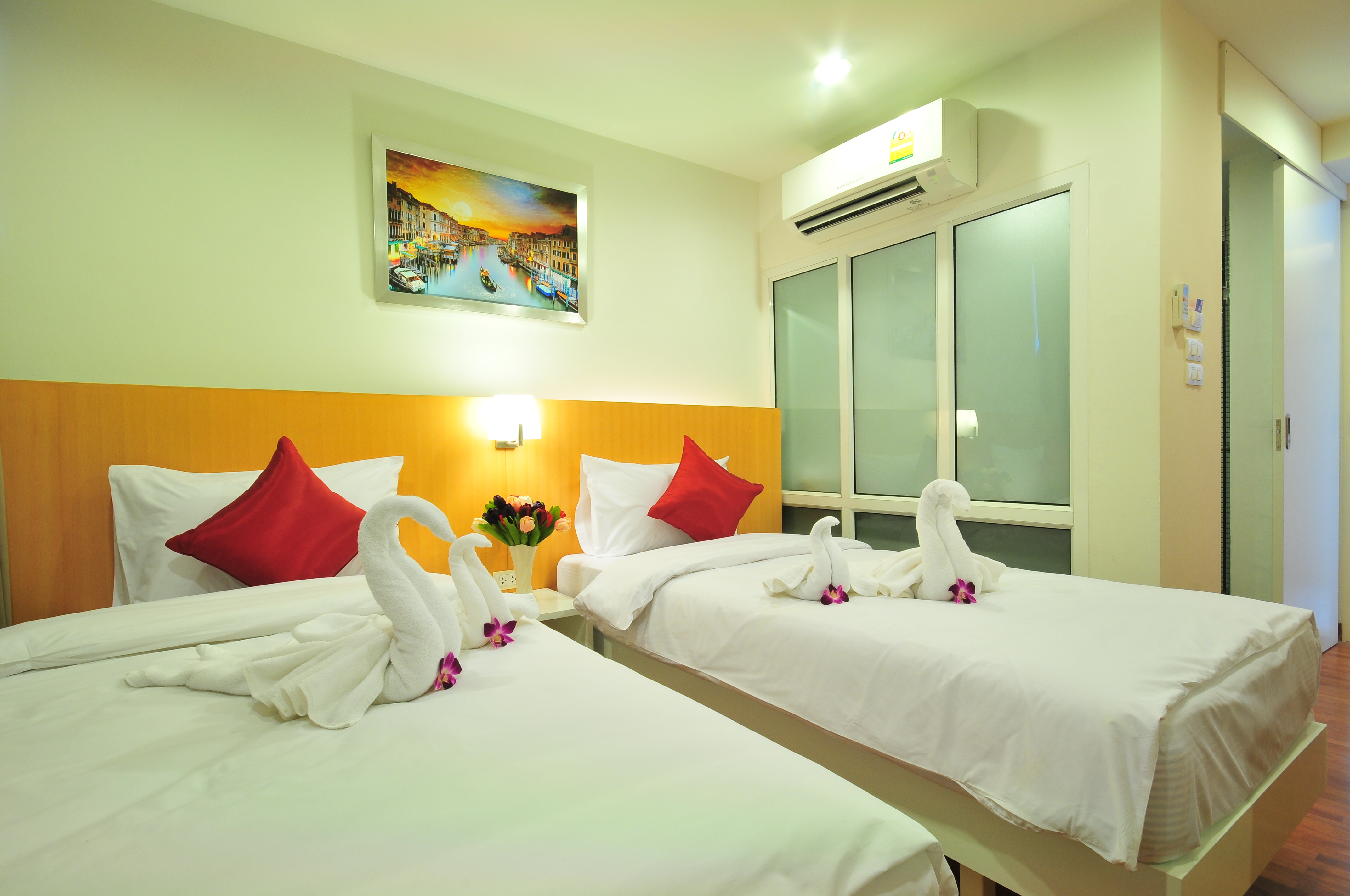 Double or Twin Deluxe