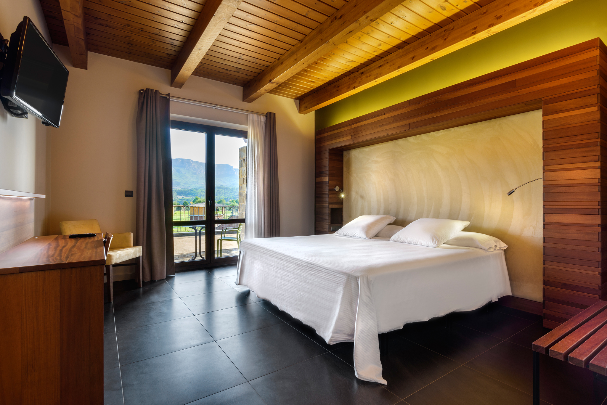 Double or Twin Standard