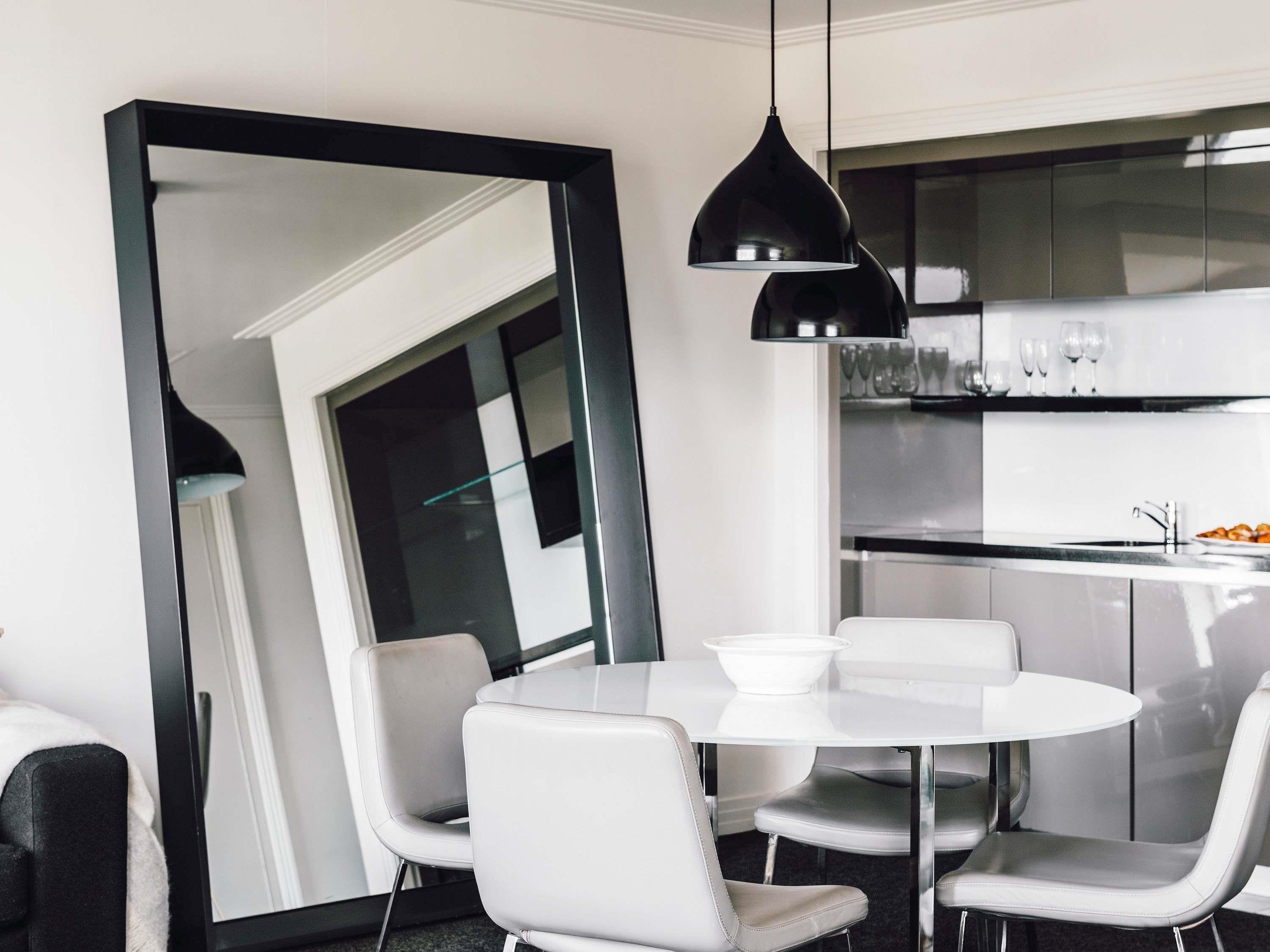 Apartment King Bed One Bedroom 